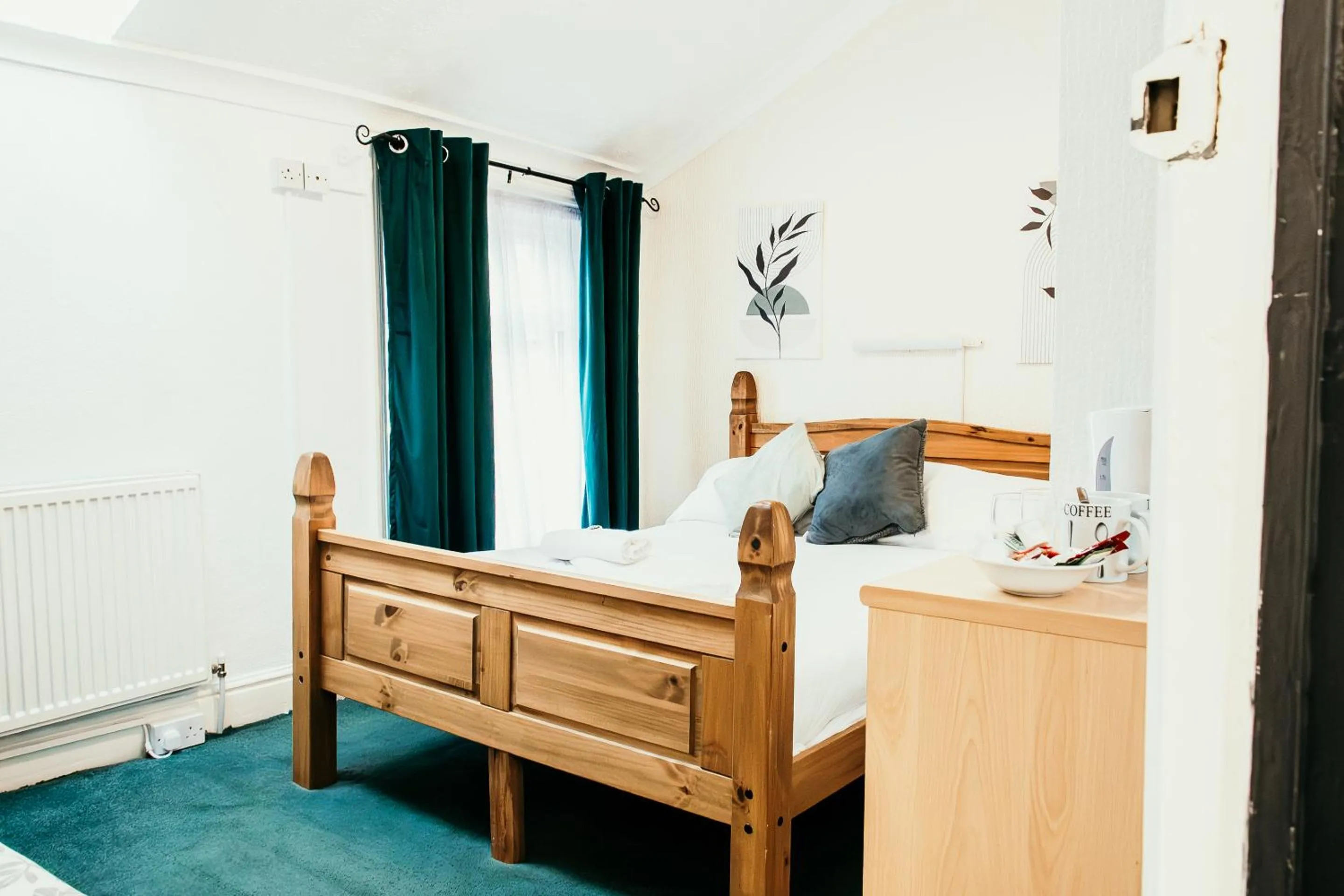 Bedroom, Bed in Glen Allan Hotel
