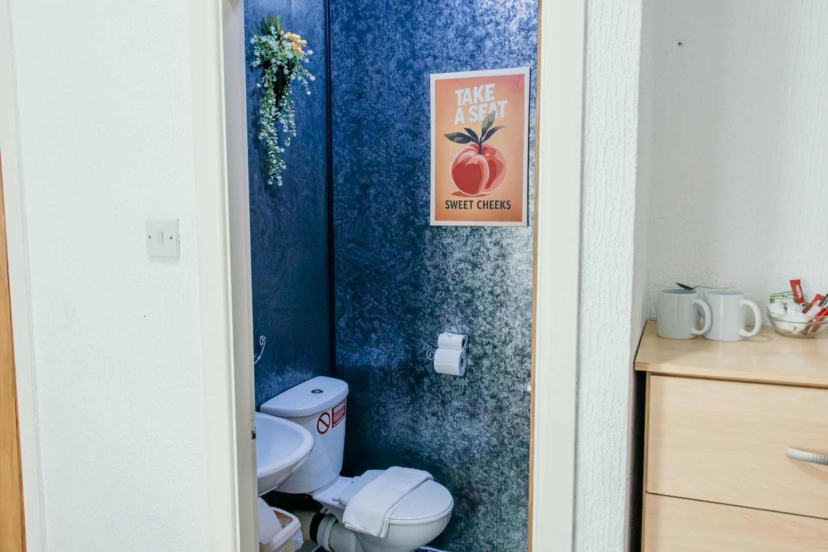 Bathroom in Glen Allan Hotel