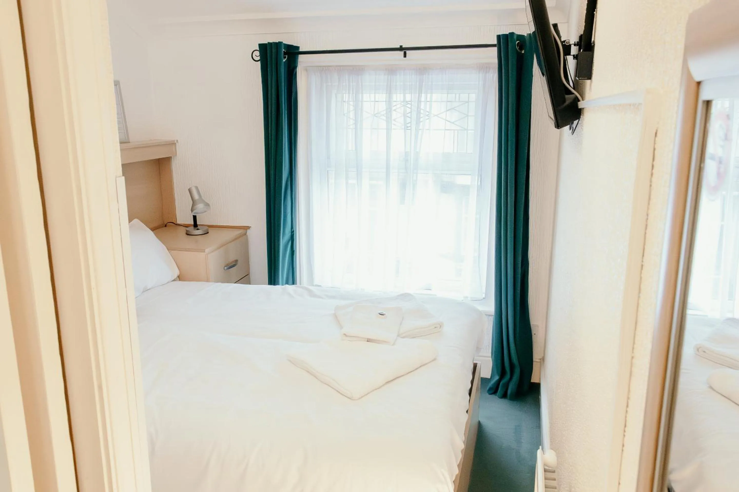 Bedroom, Bed in Glen Allan Hotel