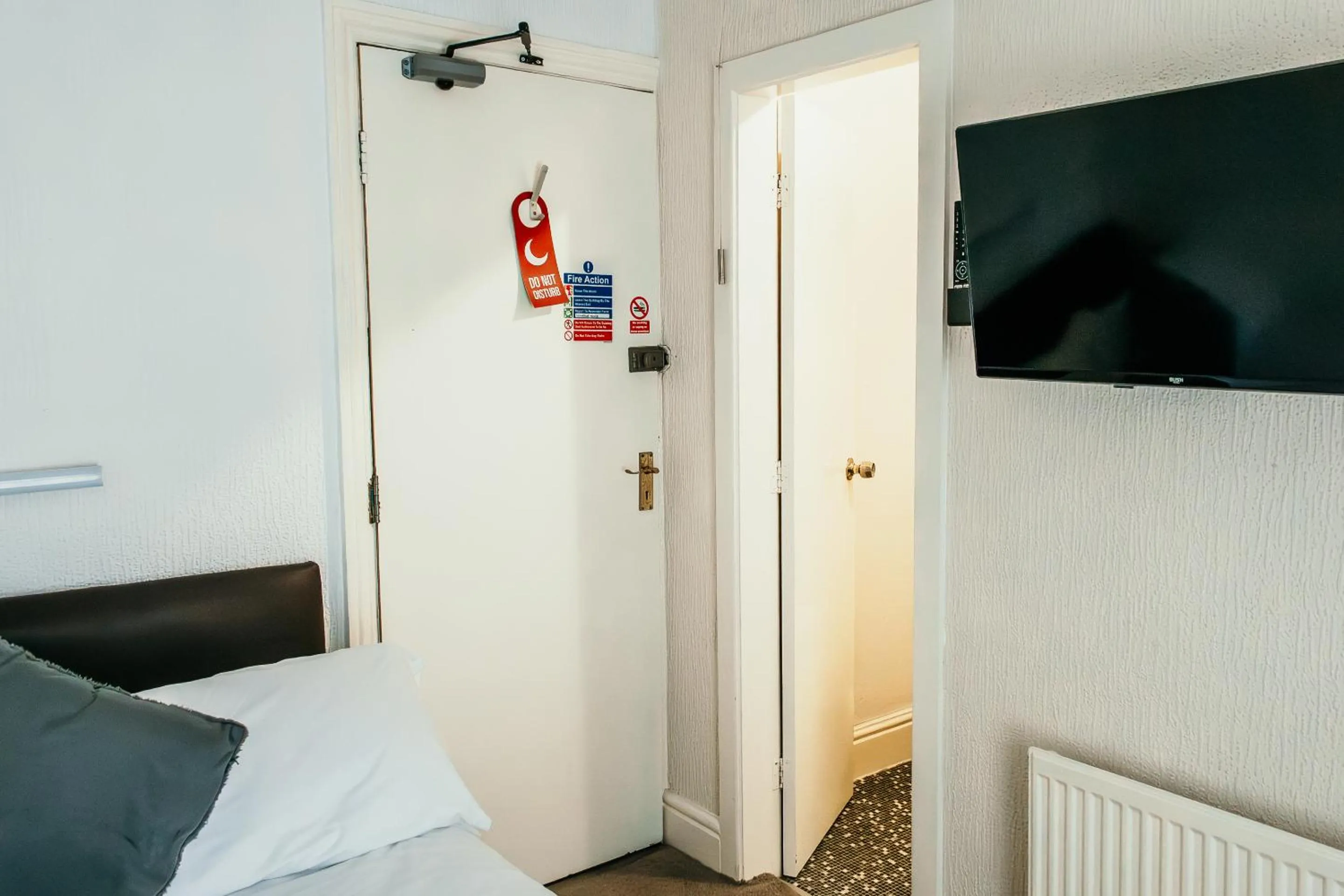 Bedroom, Bed in Glen Allan Hotel
