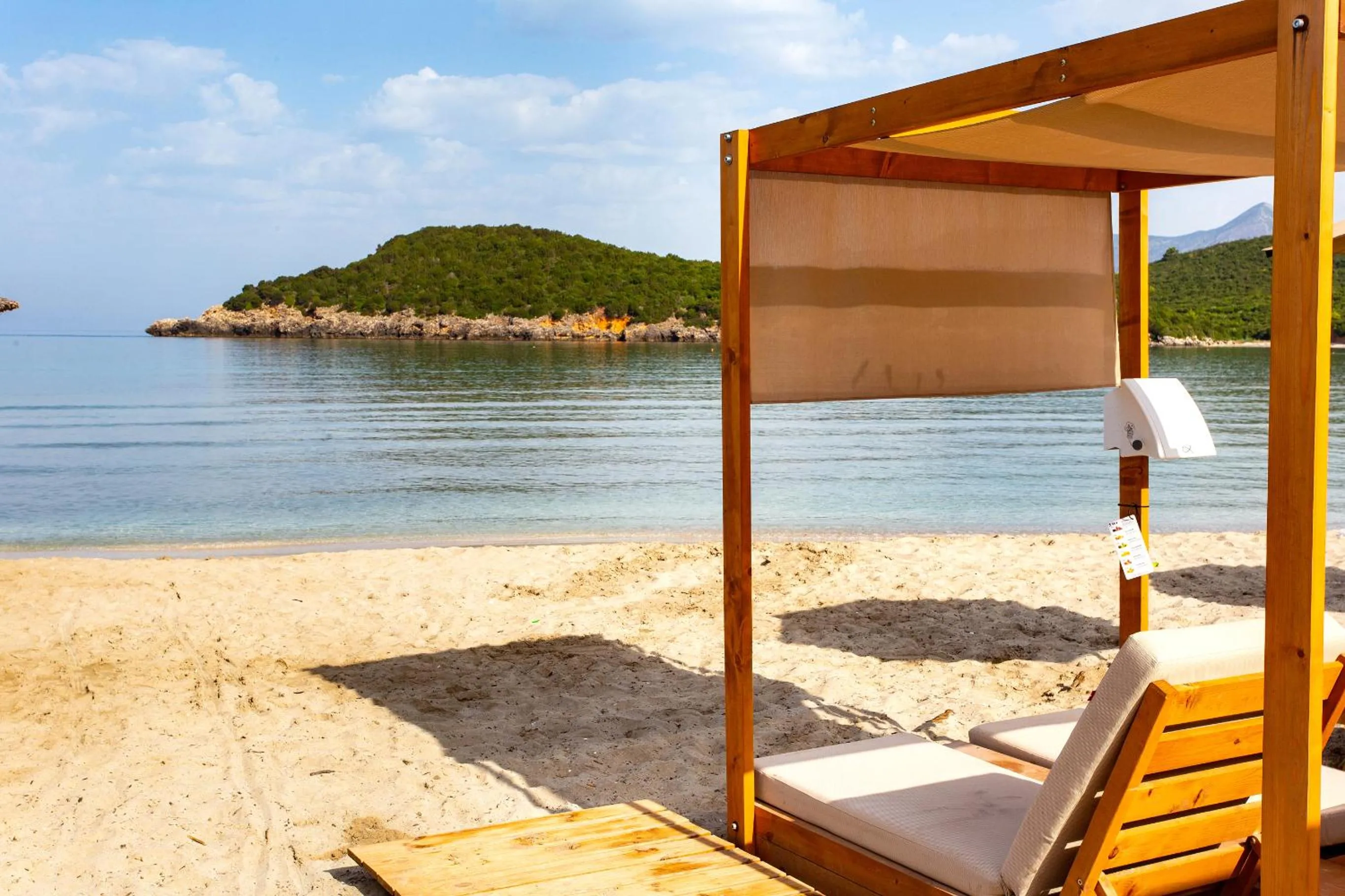 Beach in Zeus Paradise Hotel Ammoudia
