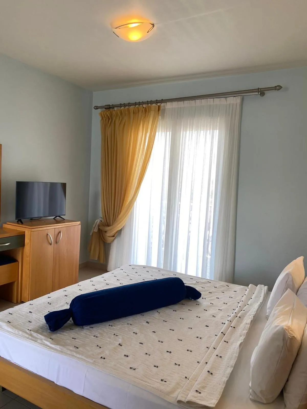 Bed in Zeus Paradise Hotel Ammoudia