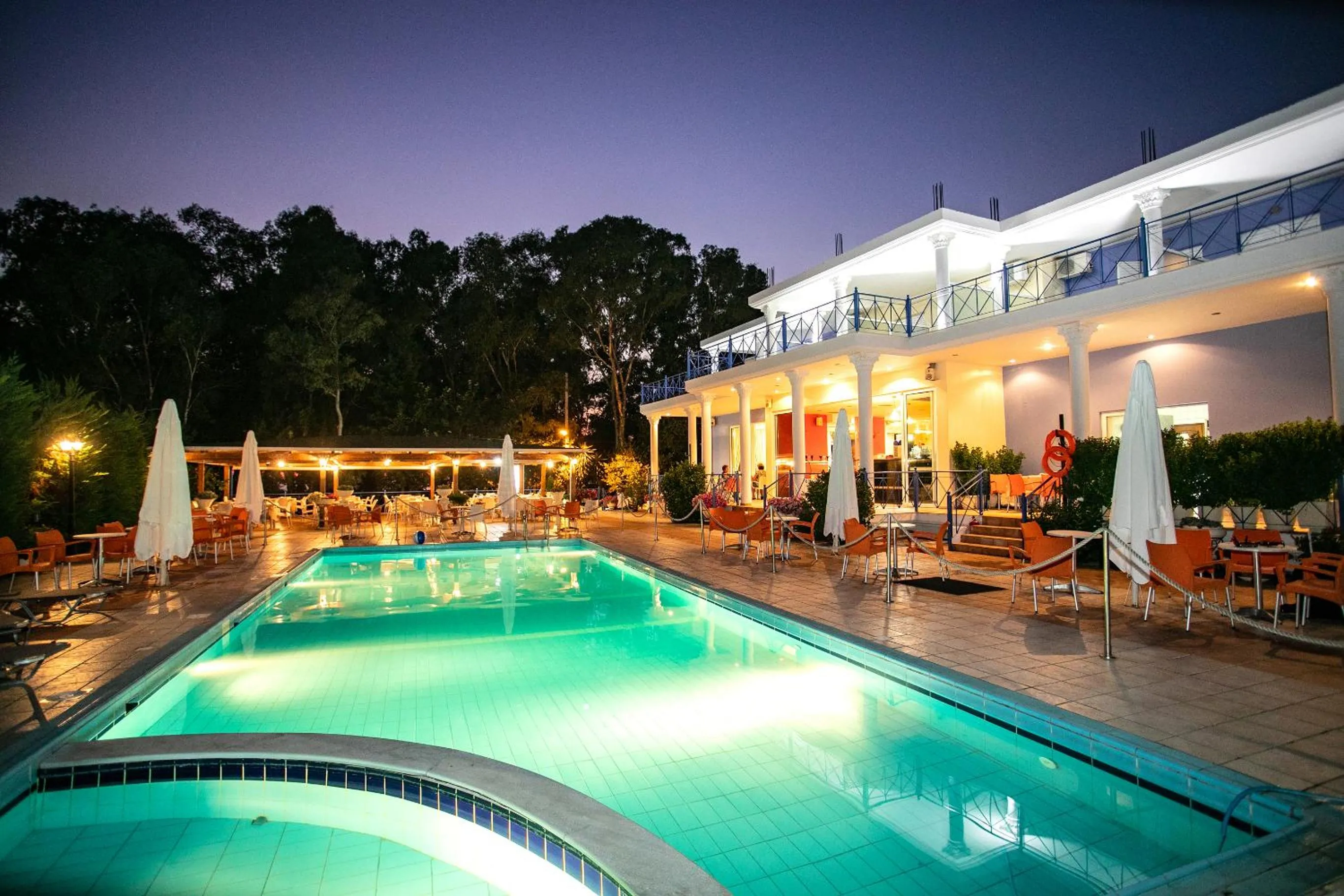 Night in Zeus Paradise Hotel Ammoudia