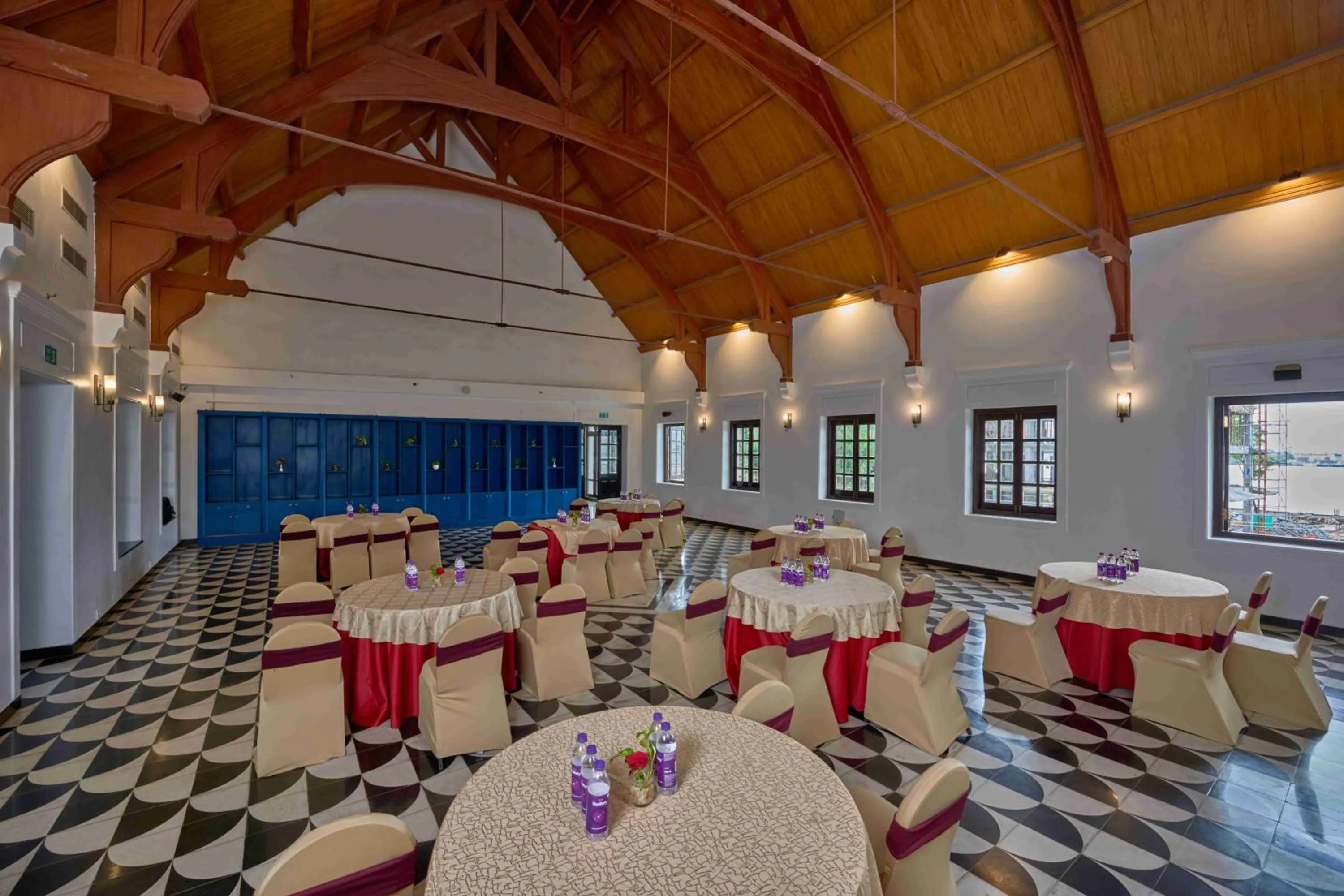 Restaurant/places to eat in The Old Court House By Abad