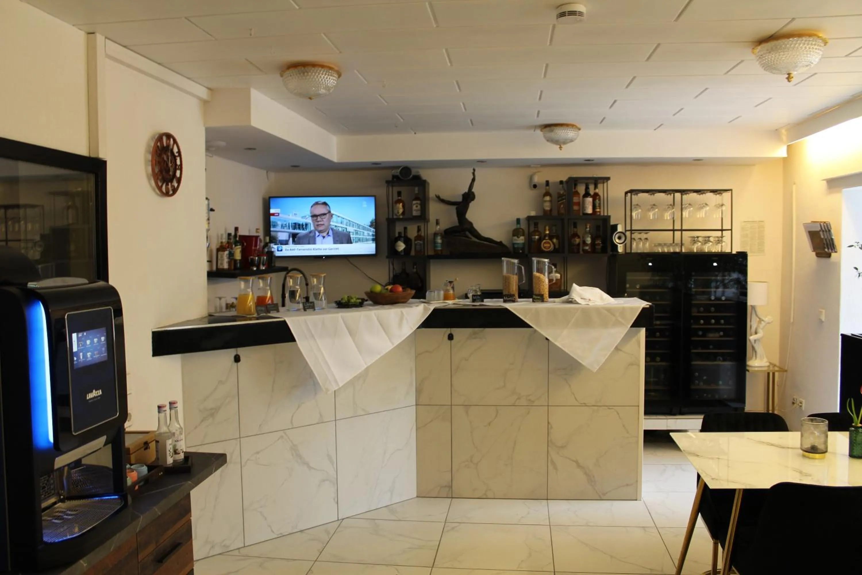 Lounge or bar in Burghotel - Das Original