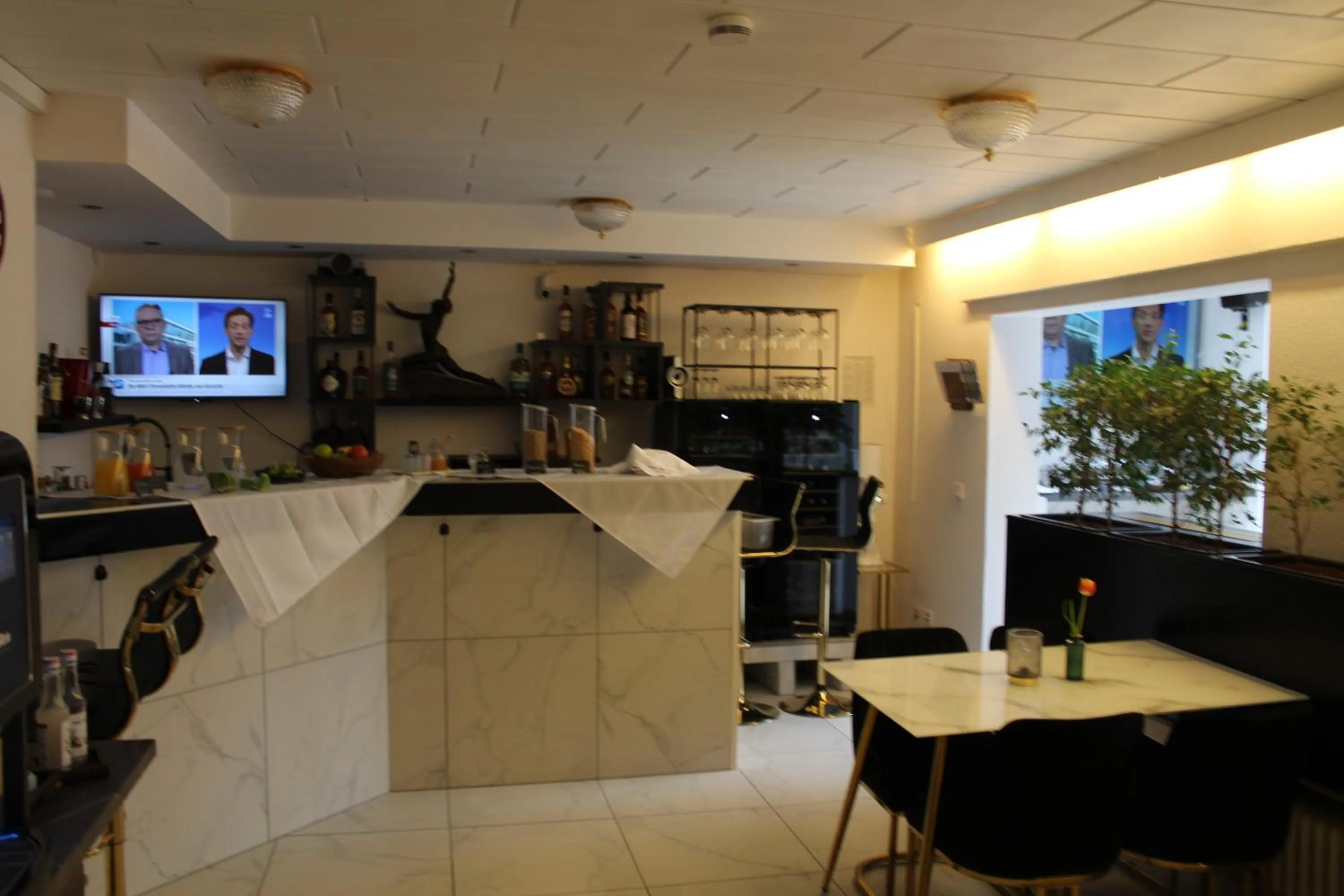 Lounge or bar in Burghotel - Das Original