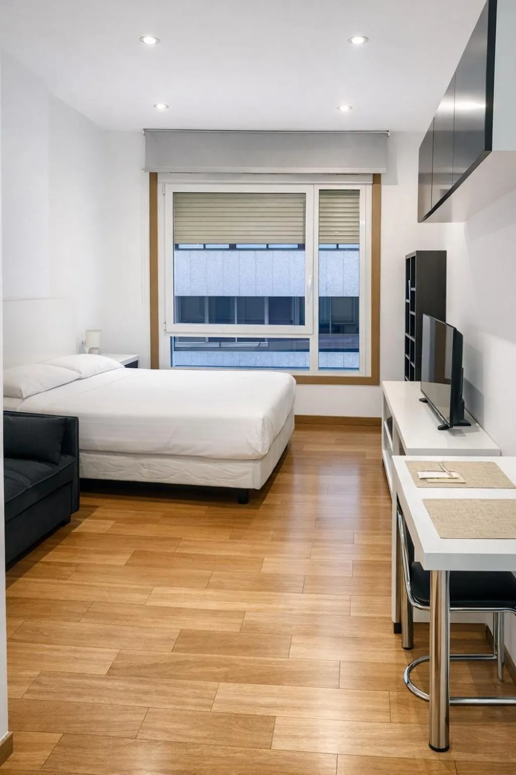 Vigo Center Rooms