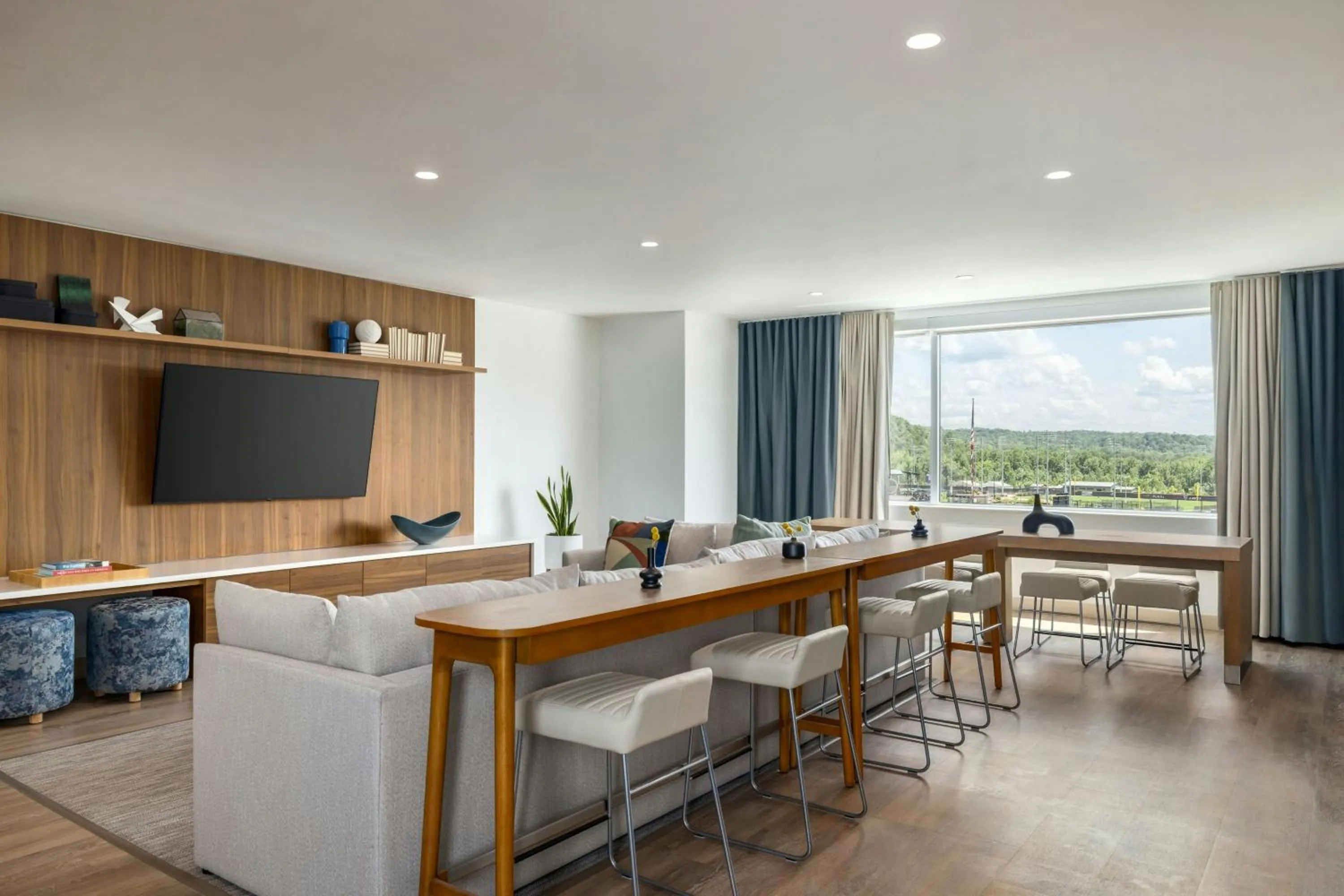 Photo of the whole room in Element Cartersville