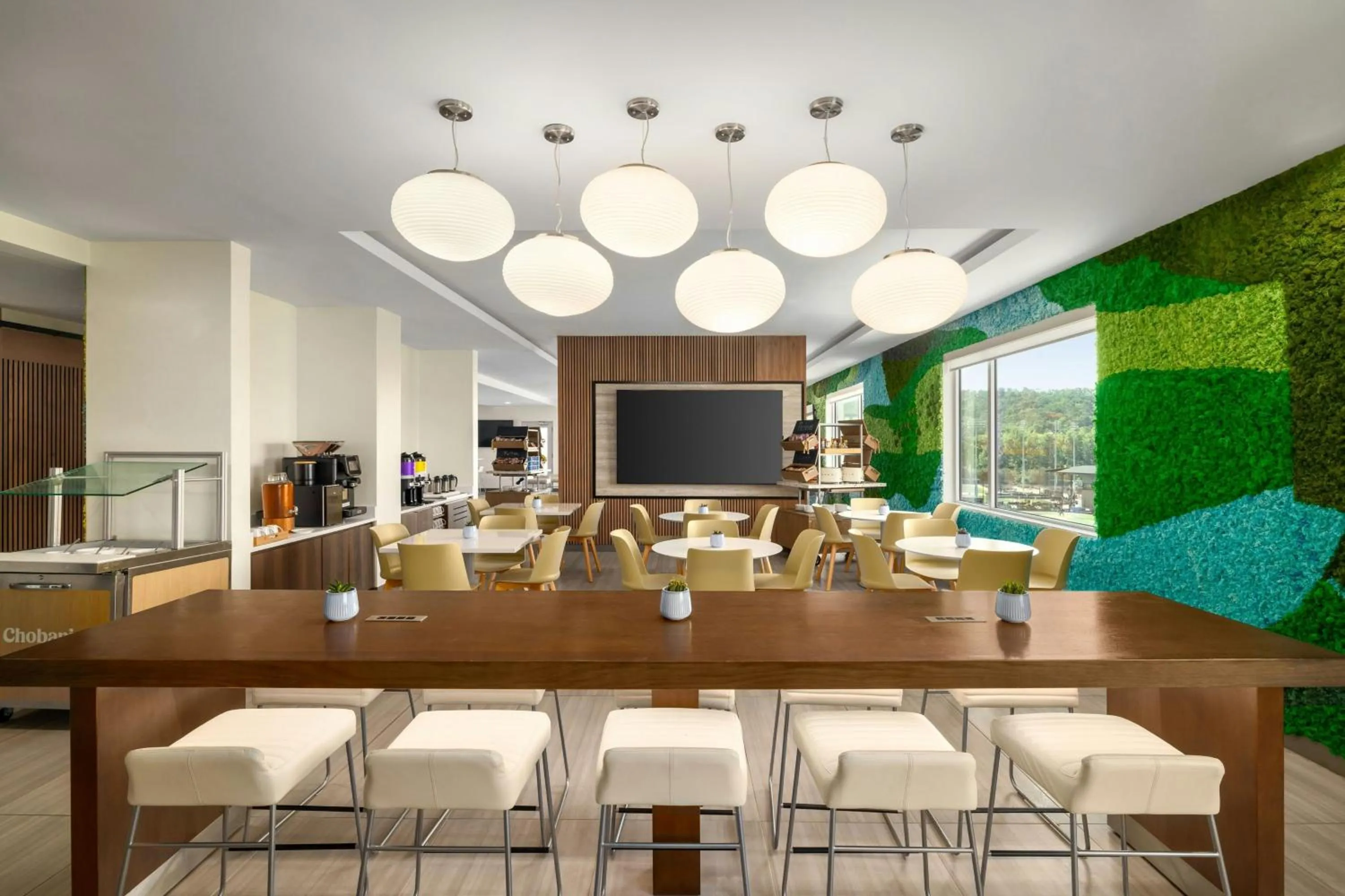 Restaurant/places to eat in Element Cartersville