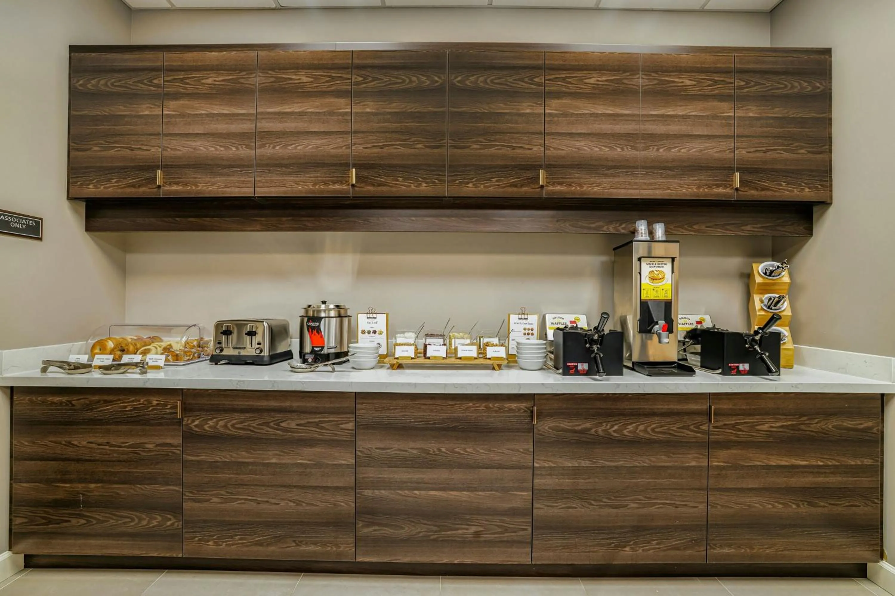 Breakfast in Residence Inn by Marriott Nashville Metro Center