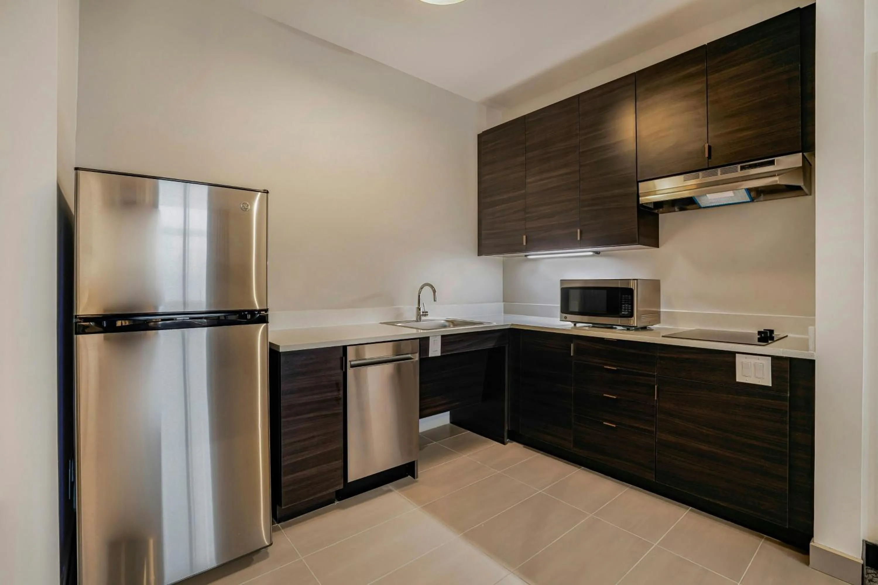 Kitchen or kitchenette in Residence Inn by Marriott Nashville Metro Center