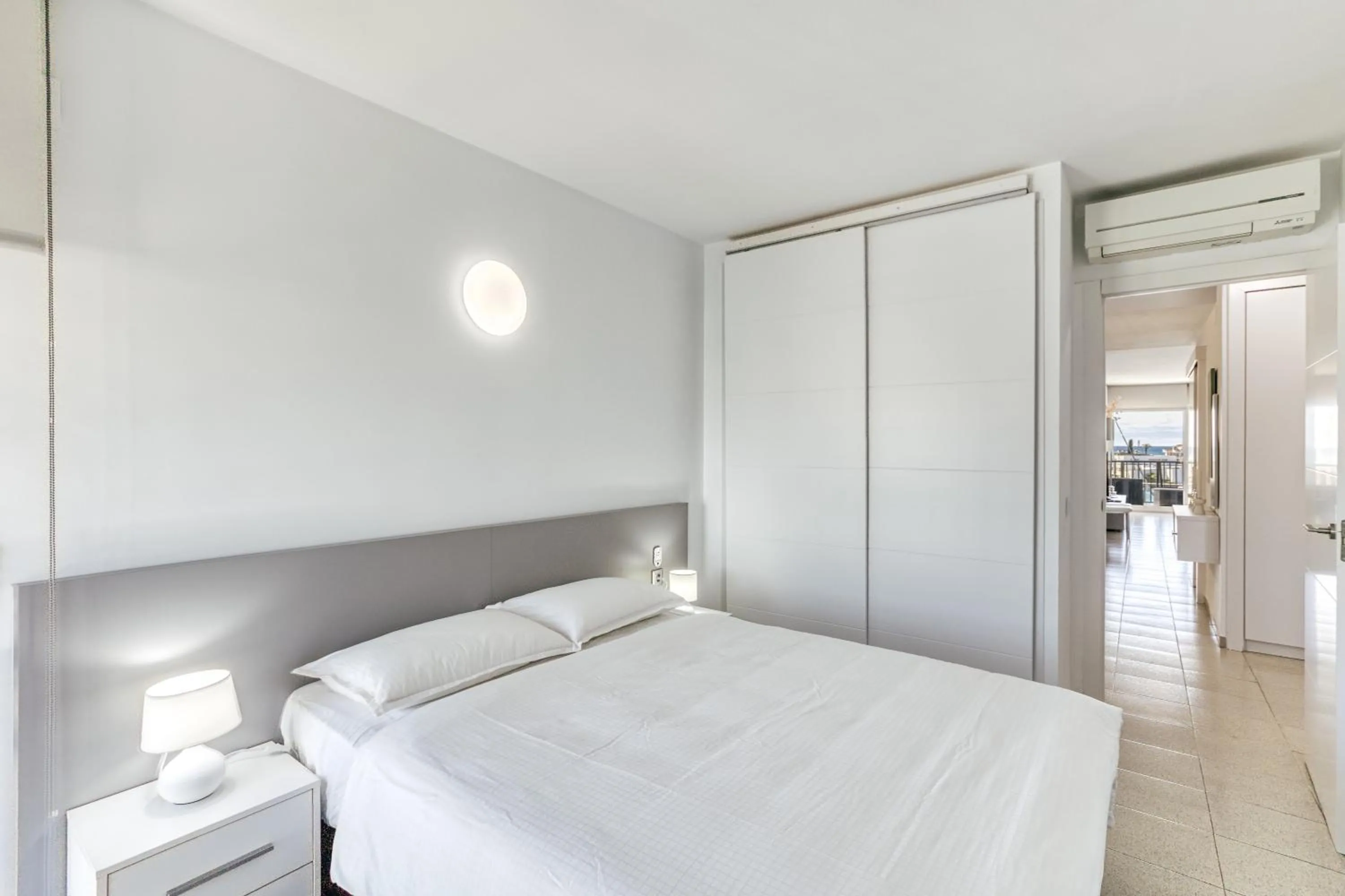 Living room, Bed in Apartamento Con Vistas A Mar