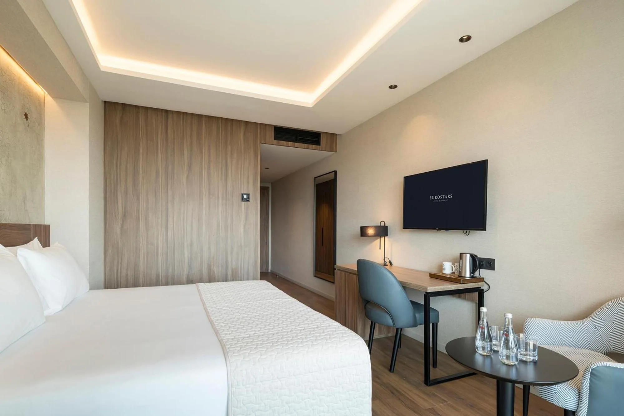 Bed in Eurostars Casa Anfa