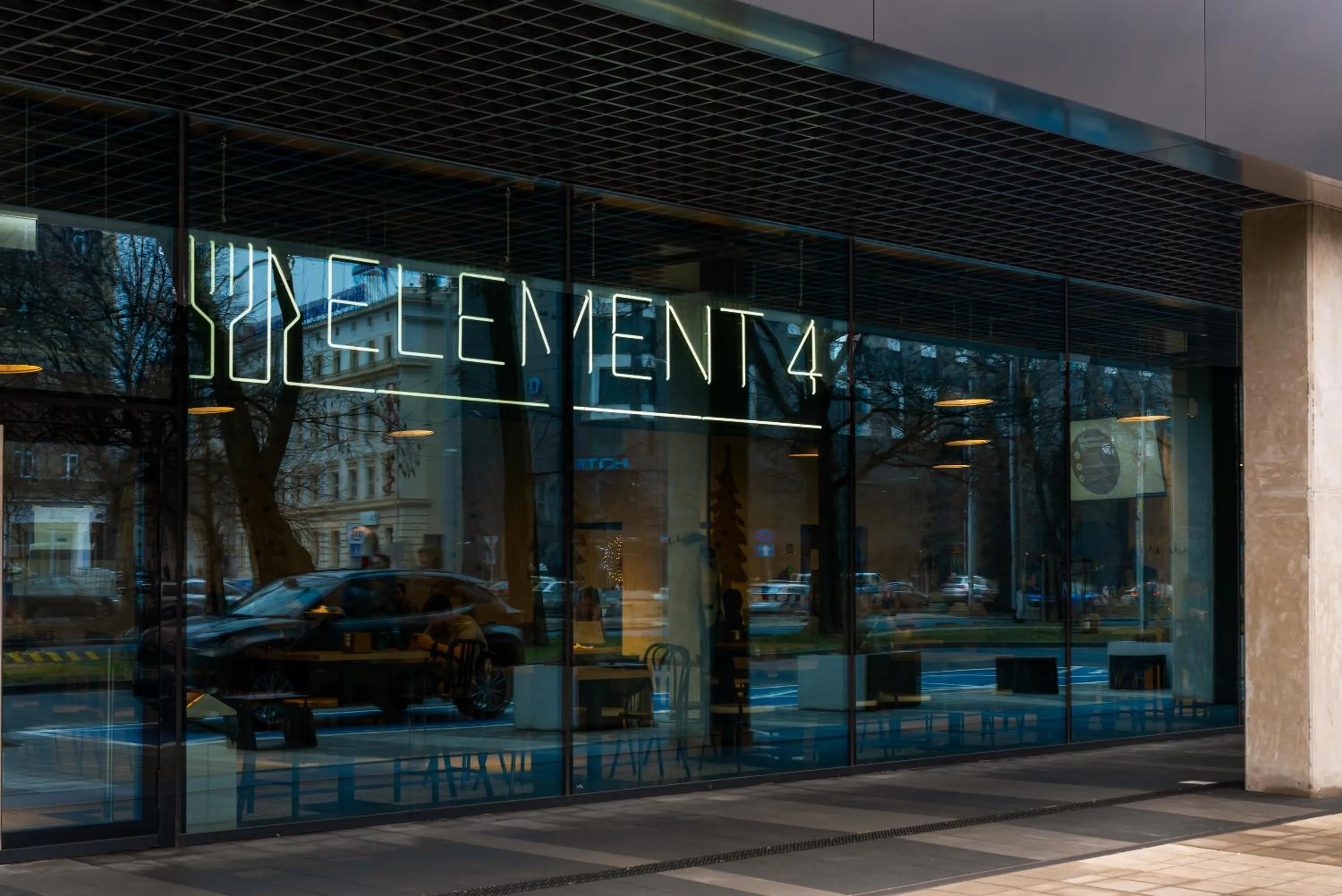 Pure Rental Premium Apartments - Free Parking & AC
