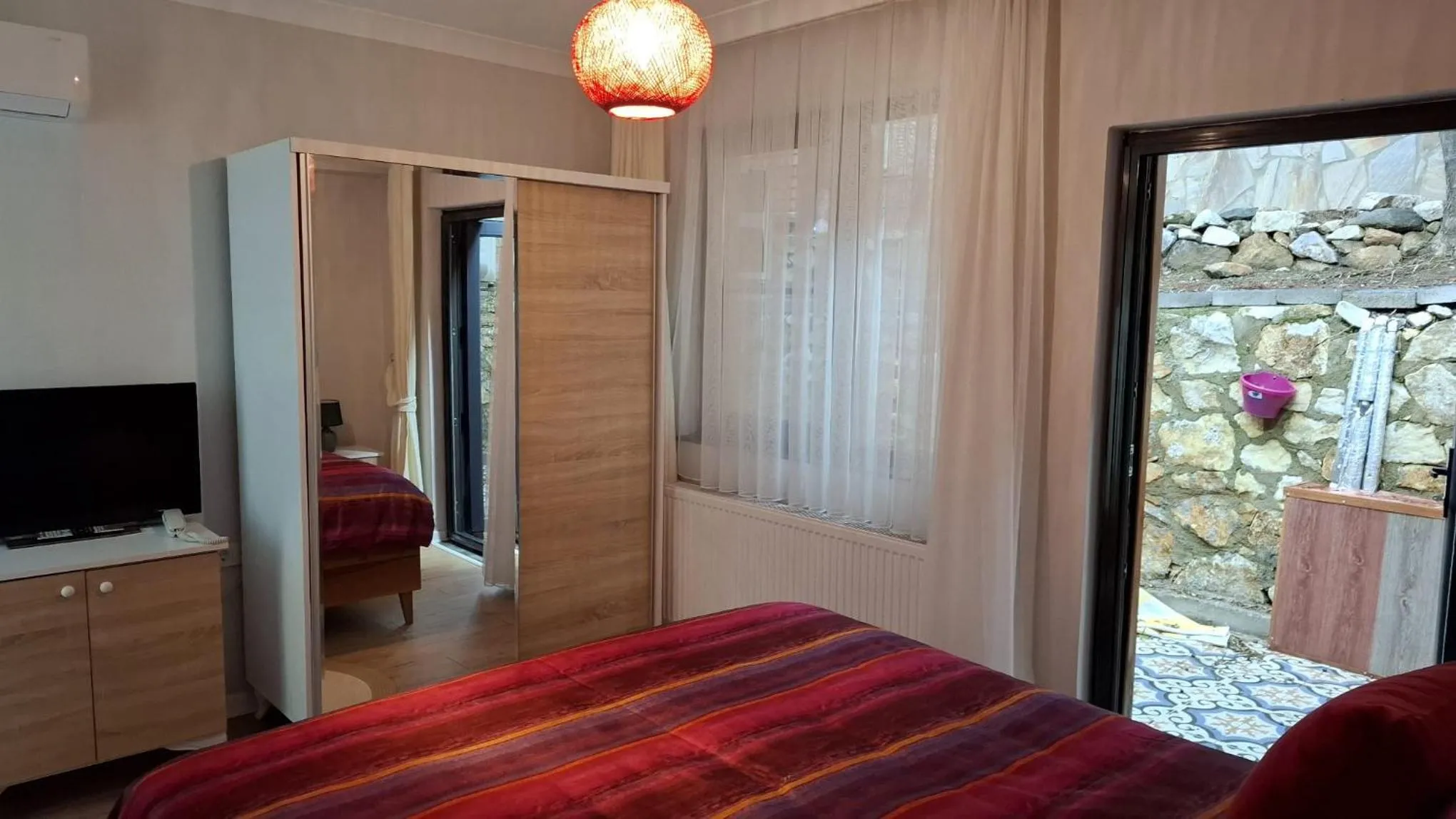 Bedroom, Bed in Dusler Vadisi Kazdaglari