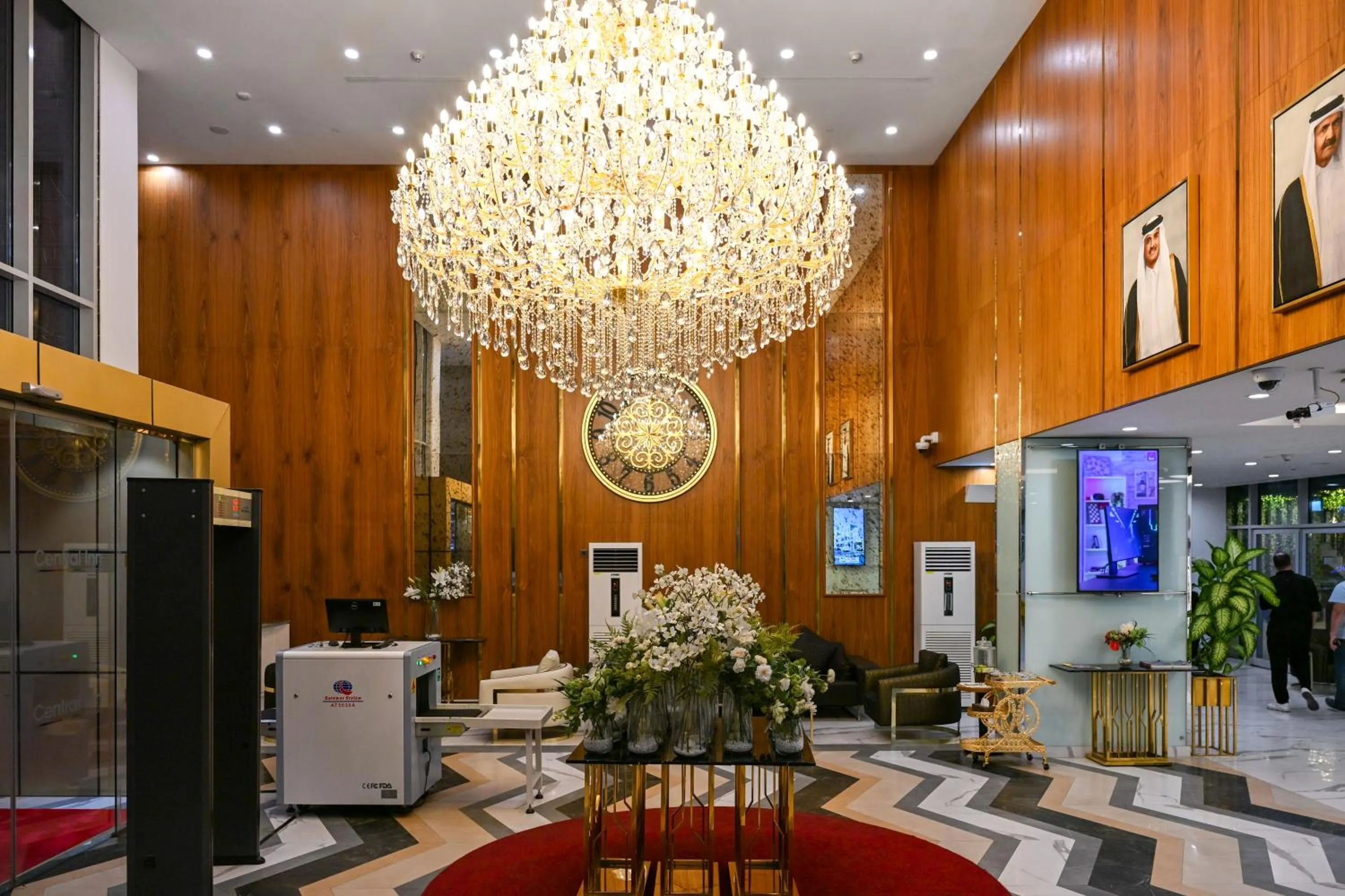 Lobby or reception in Central Inn Hotel & Suites - Al Sadd, Doha, Qatar