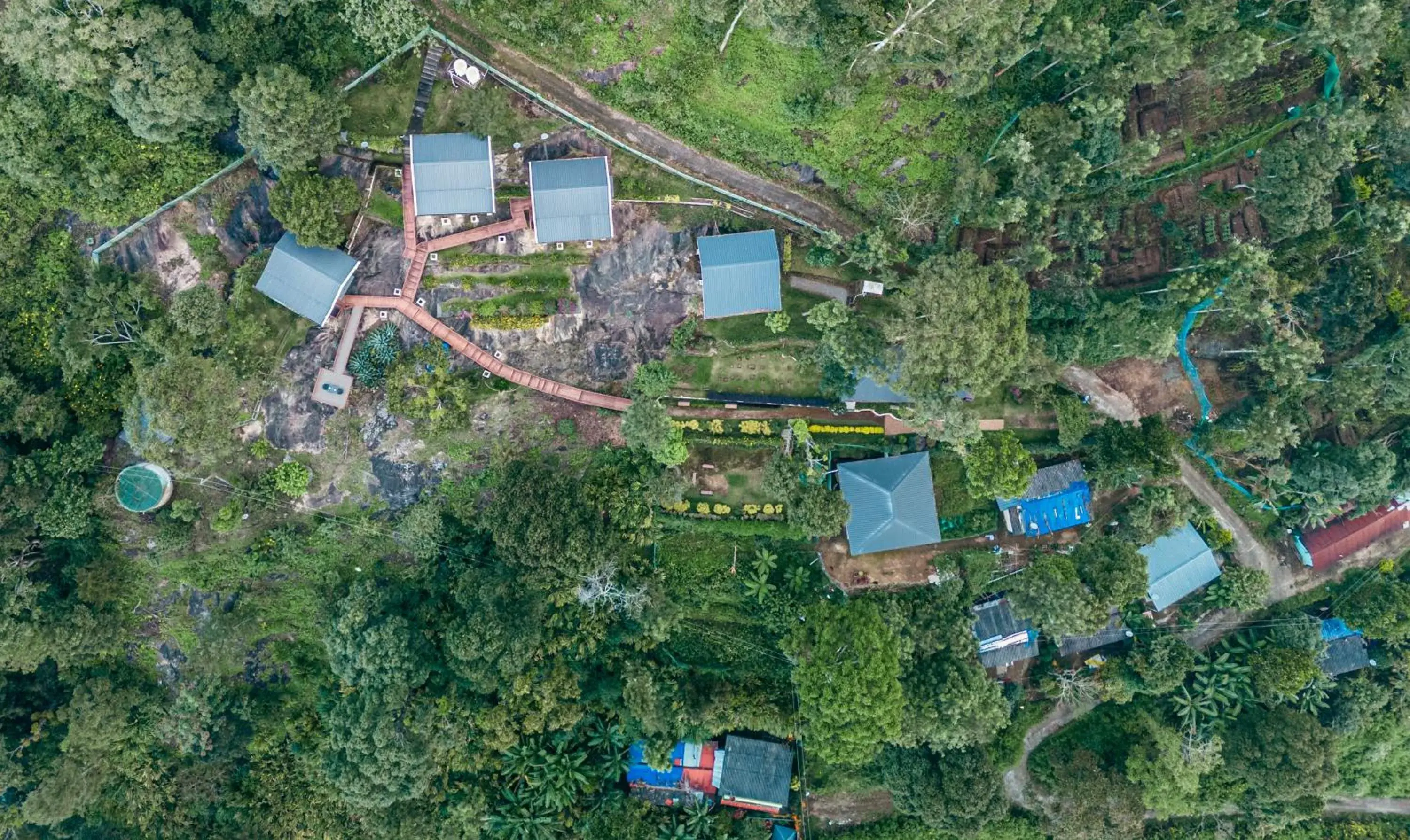 Hilltop Munnar by Fracspace Hilltop Munnar by Fracspace