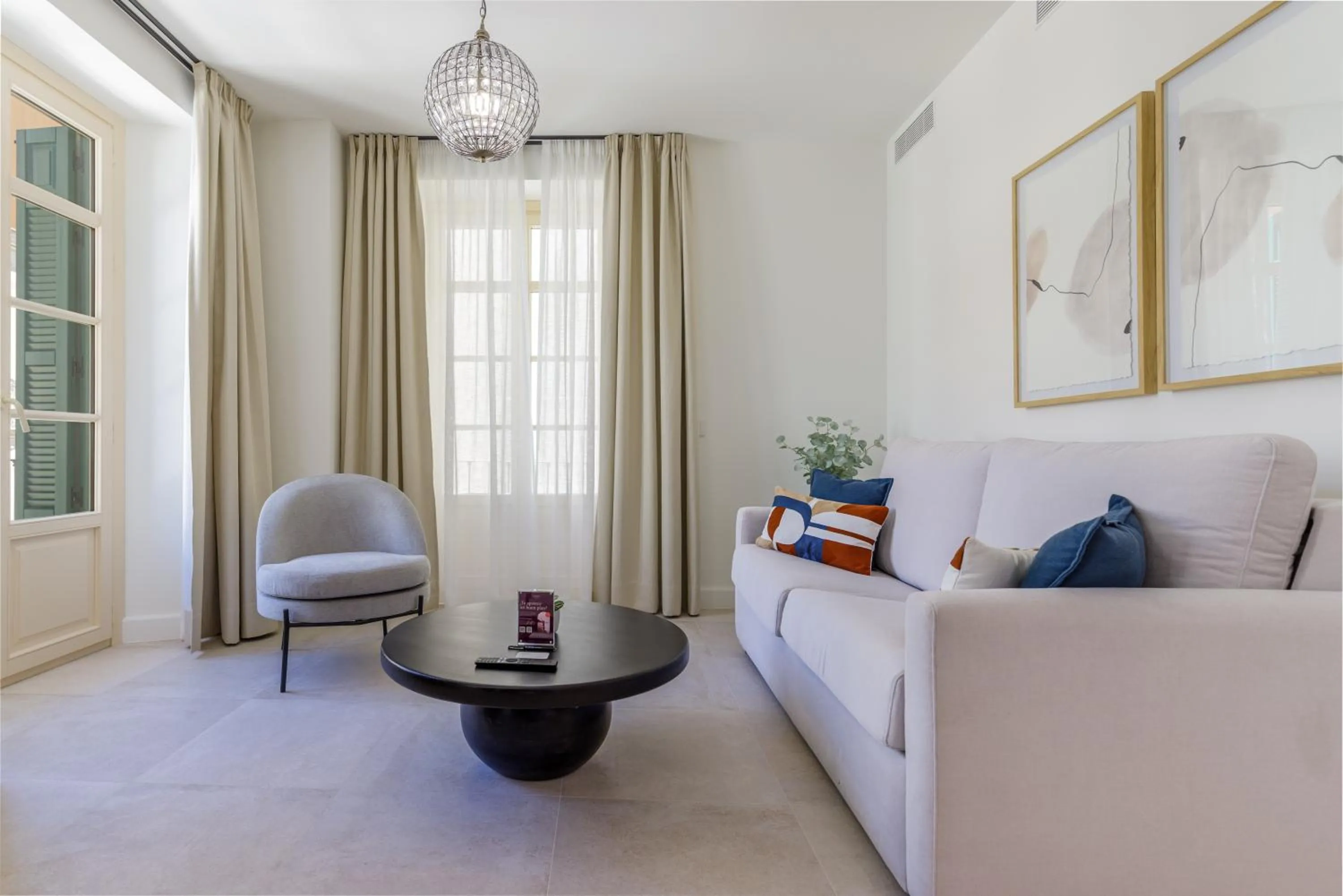 Living room in Plaza del Siglo Suites & Boutique Apartments by Caleta Homes