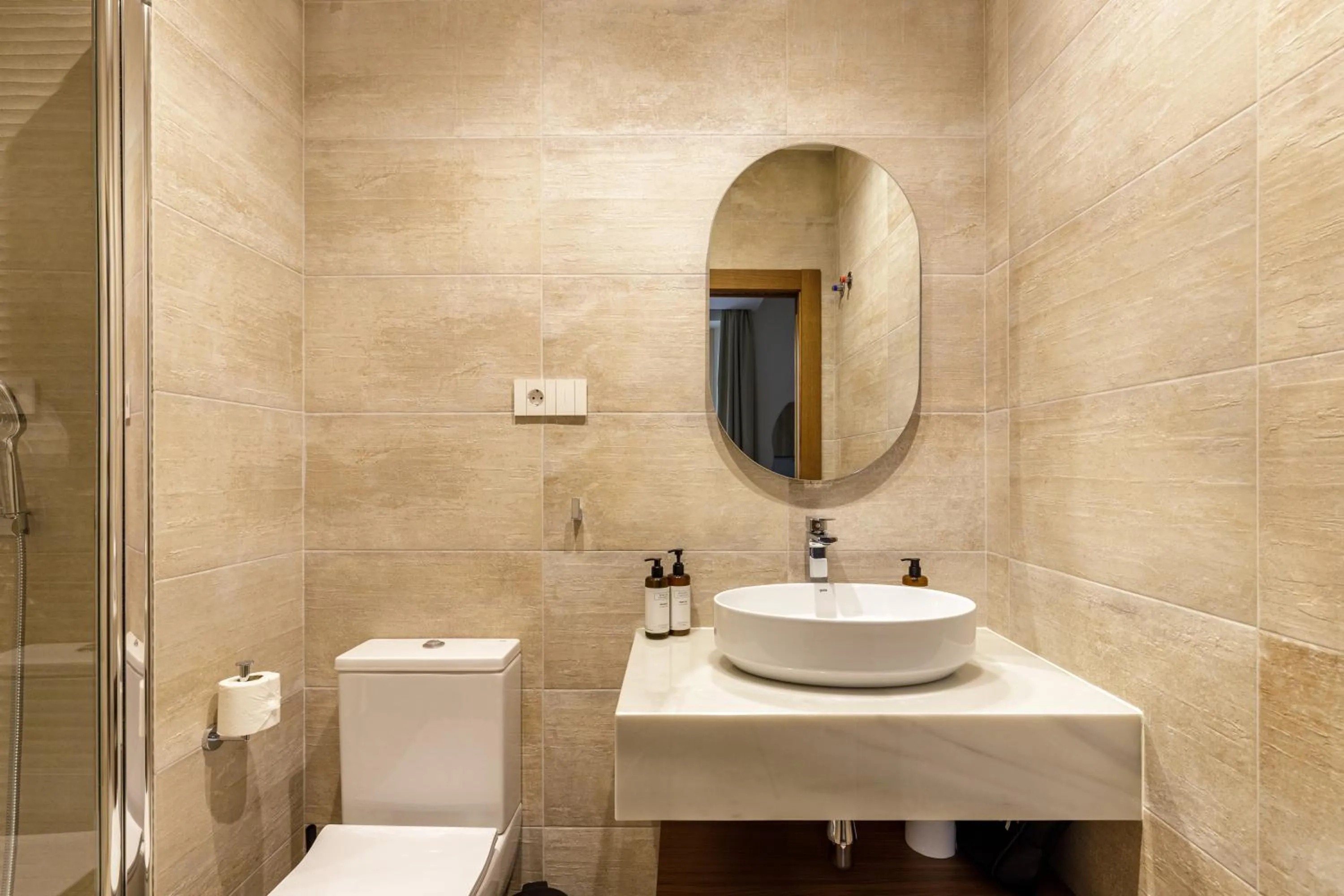 Shower in Plaza del Siglo Suites & Boutique Apartments by Caleta Homes