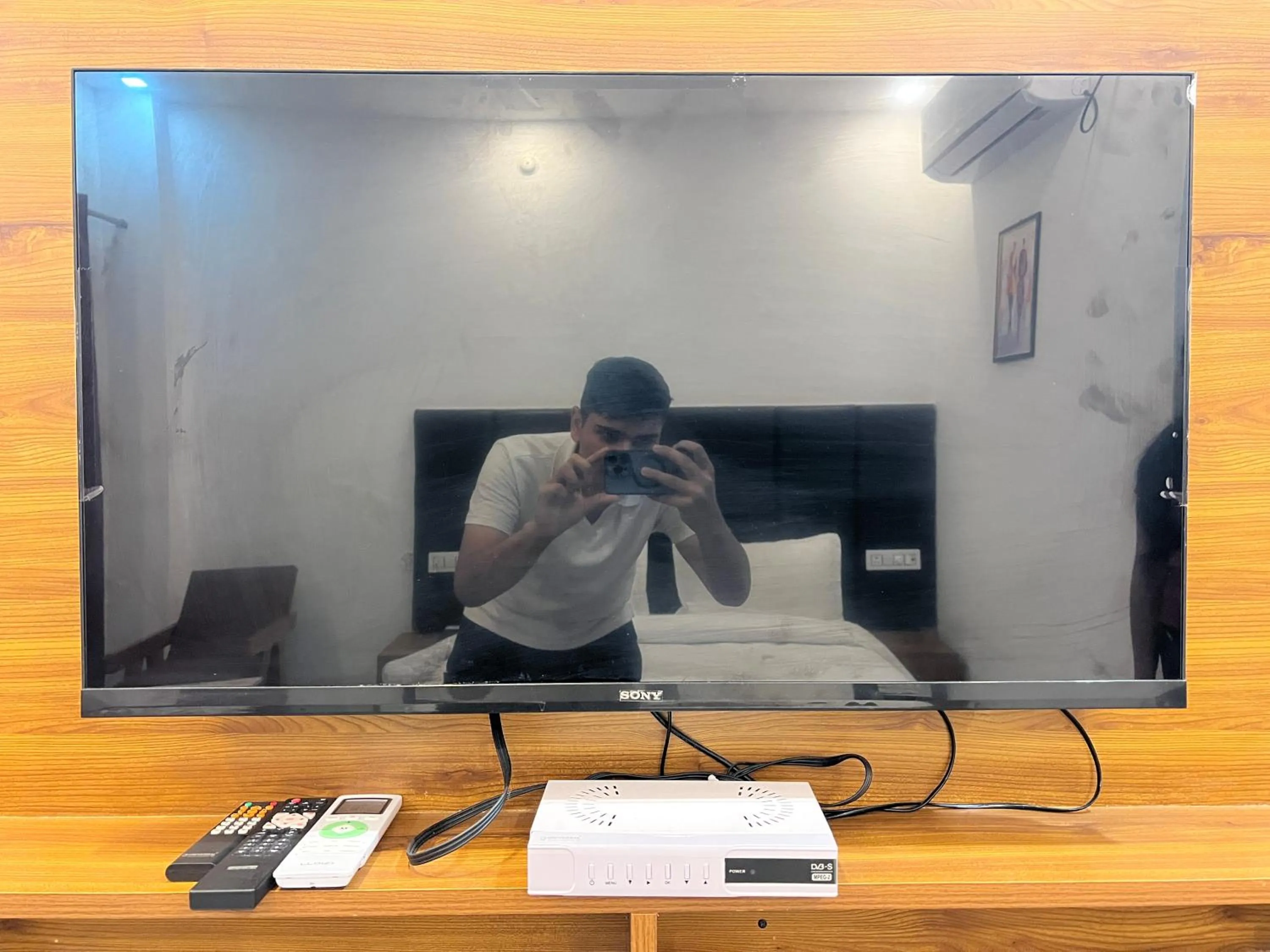 Bed in The Shalam Resort श्रीकृष्ण शरणं मम