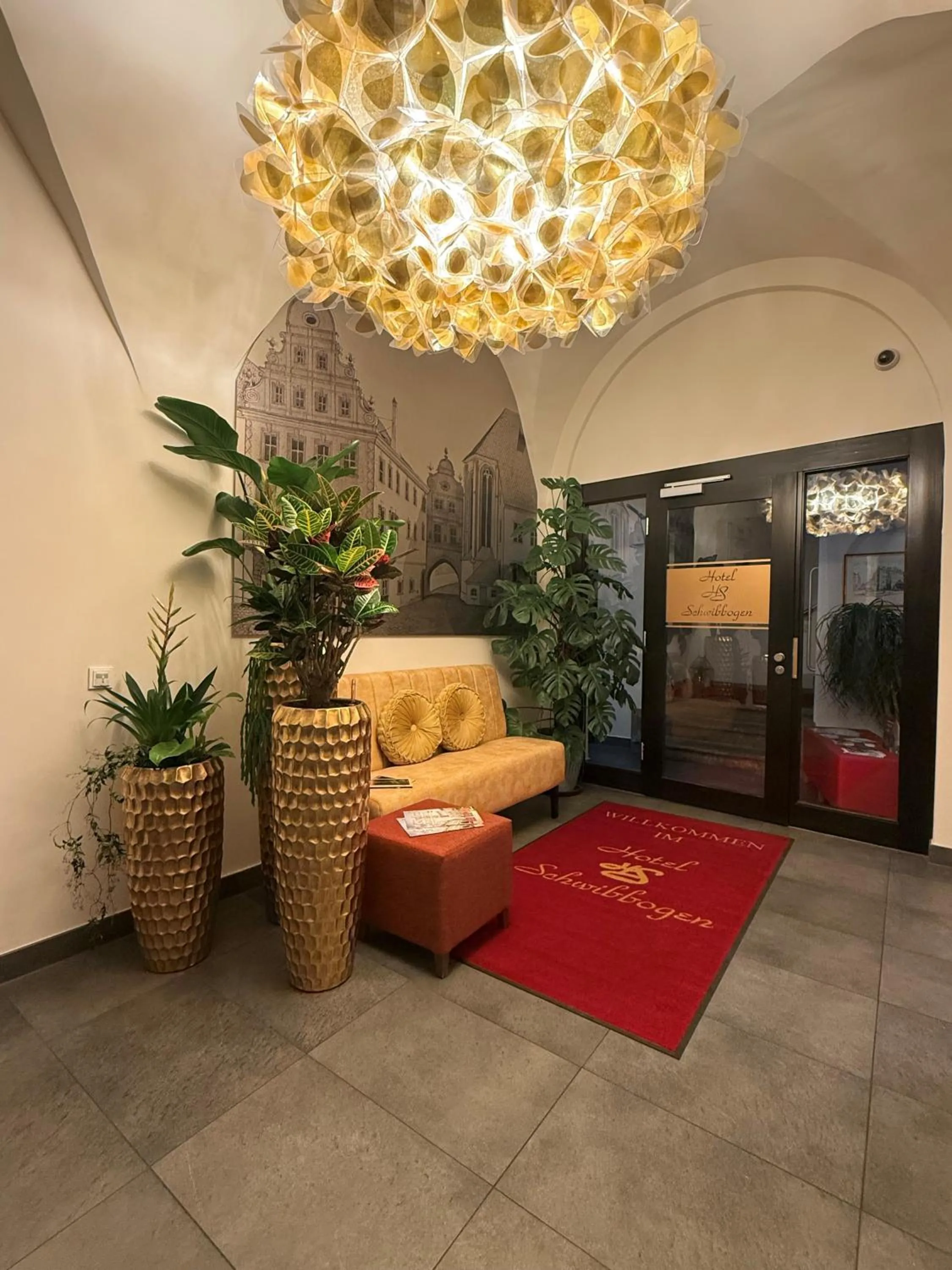 Lobby or reception in Hotel Schwibbogen Altstadt & Apartments