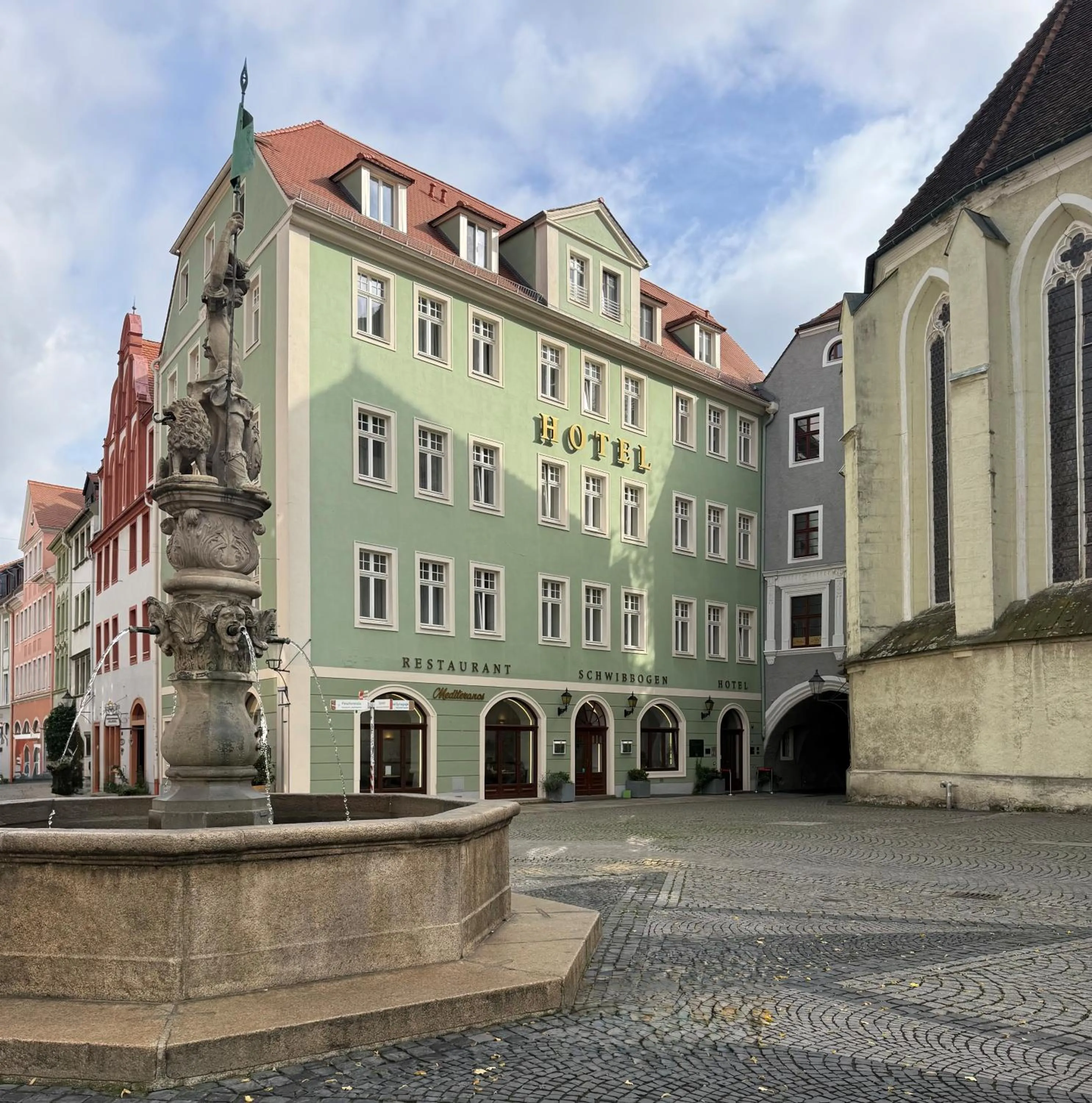 Facade/entrance in Hotel Schwibbogen Altstadt & Apartments