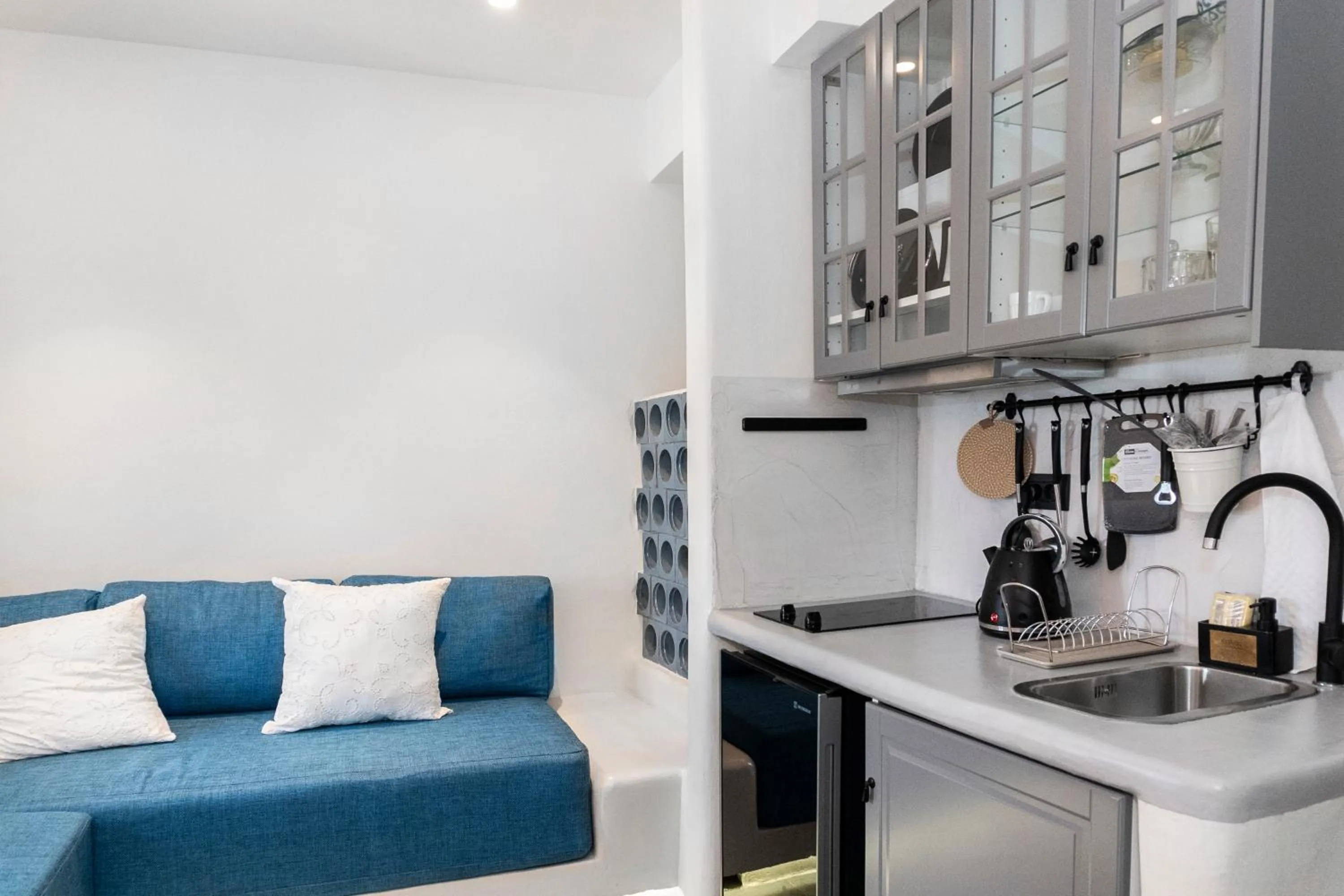 Kitchen or kitchenette in Art and Sky