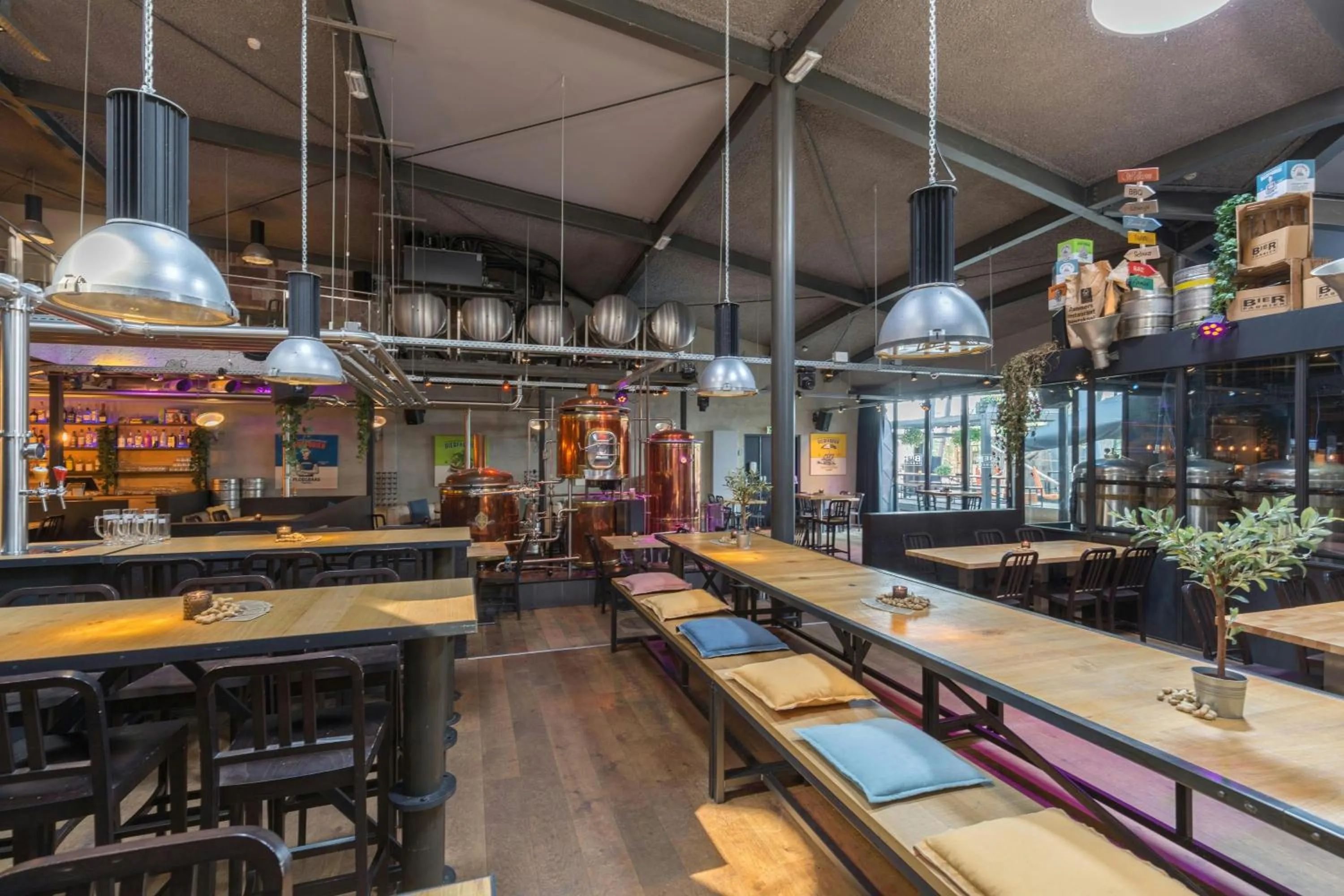 Restaurant/places to eat in Leonardo Hotel Almere City Center