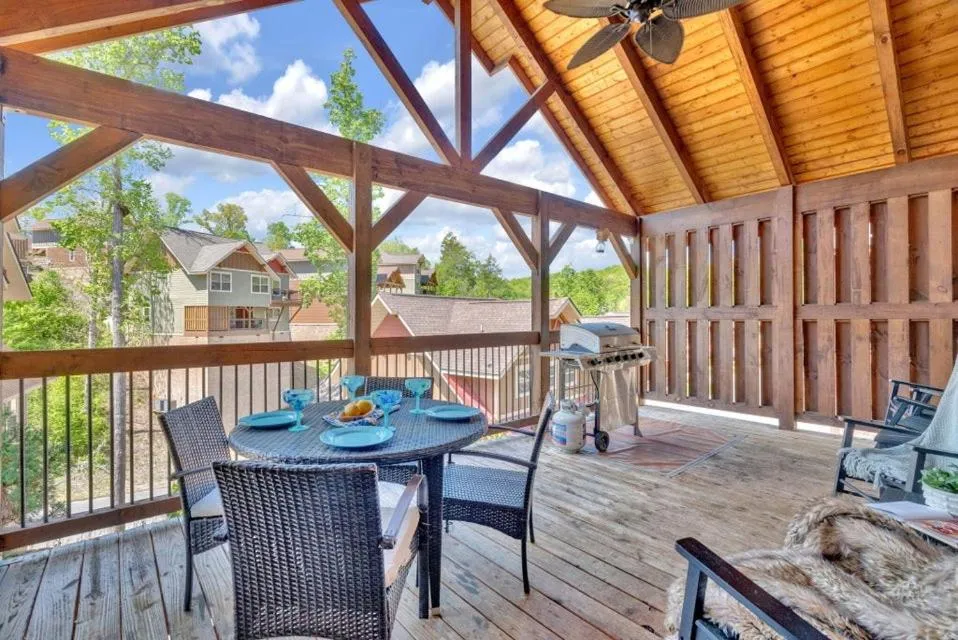 Splash Mountain Lodge by Eden Crest