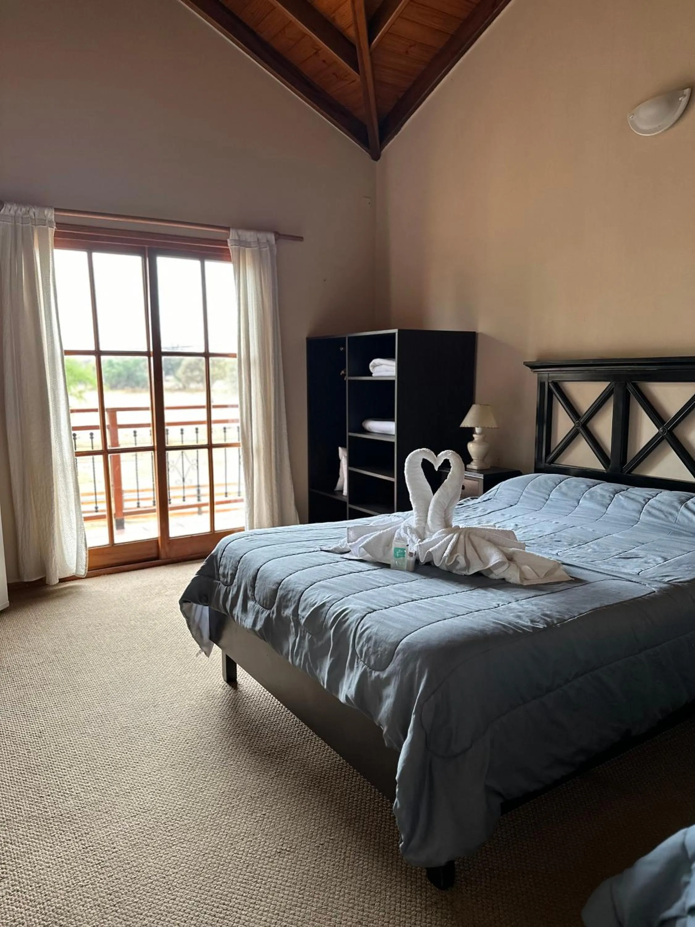 Mountain view, Bed in Ayres del Golf Posada-Restó