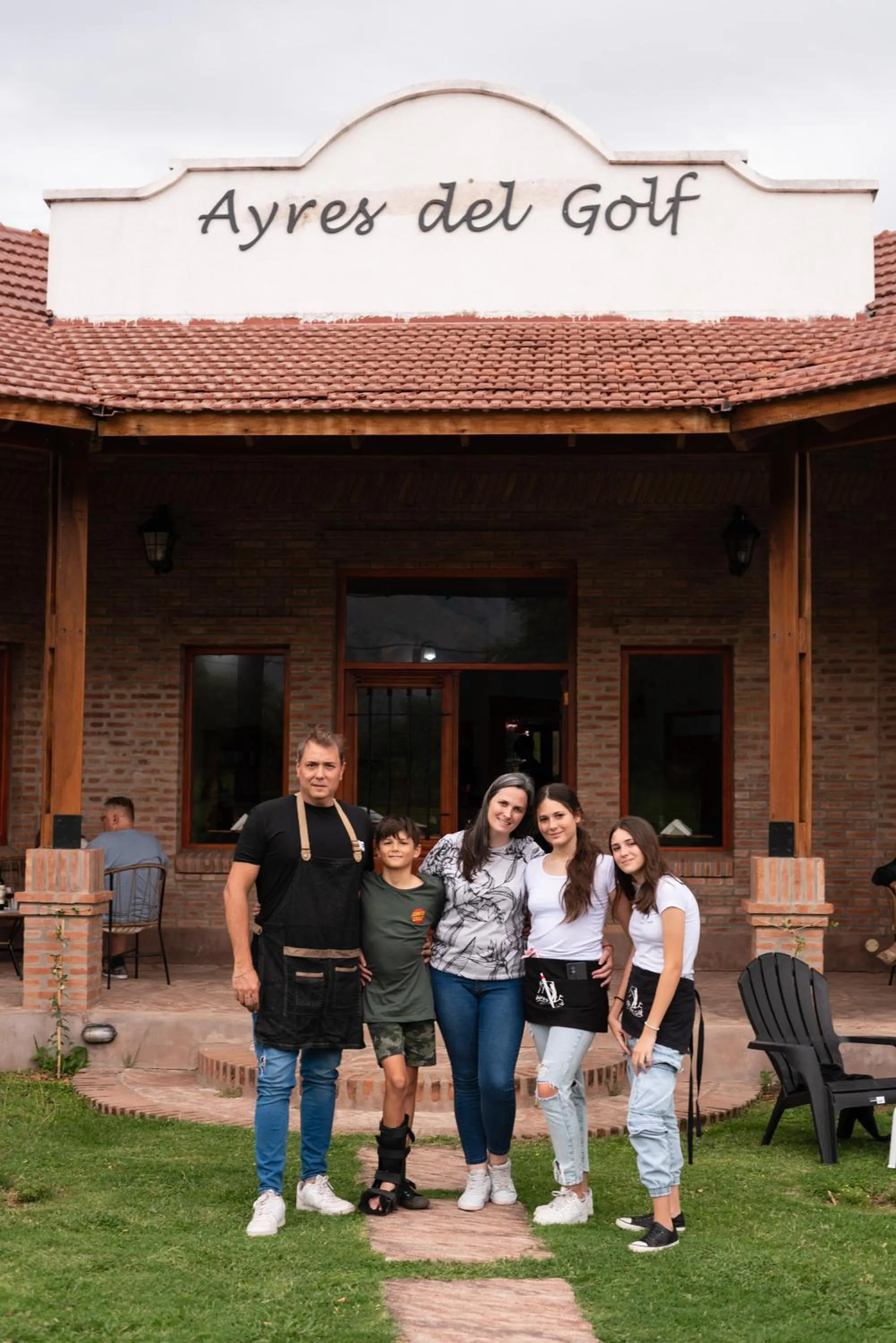 Restaurant/places to eat in Ayres del Golf Posada-Restó