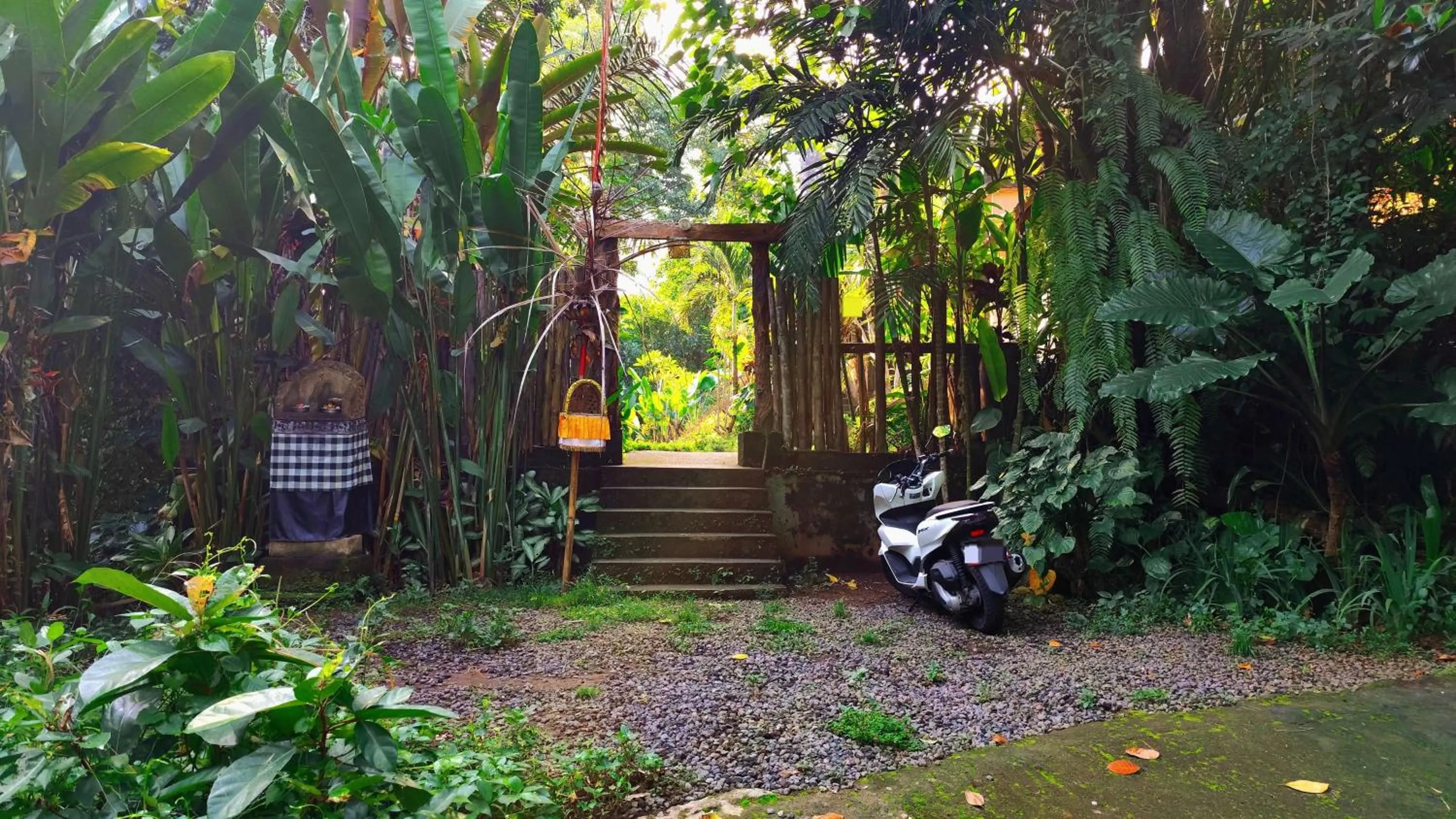 Parking in Sunset Shade Villa