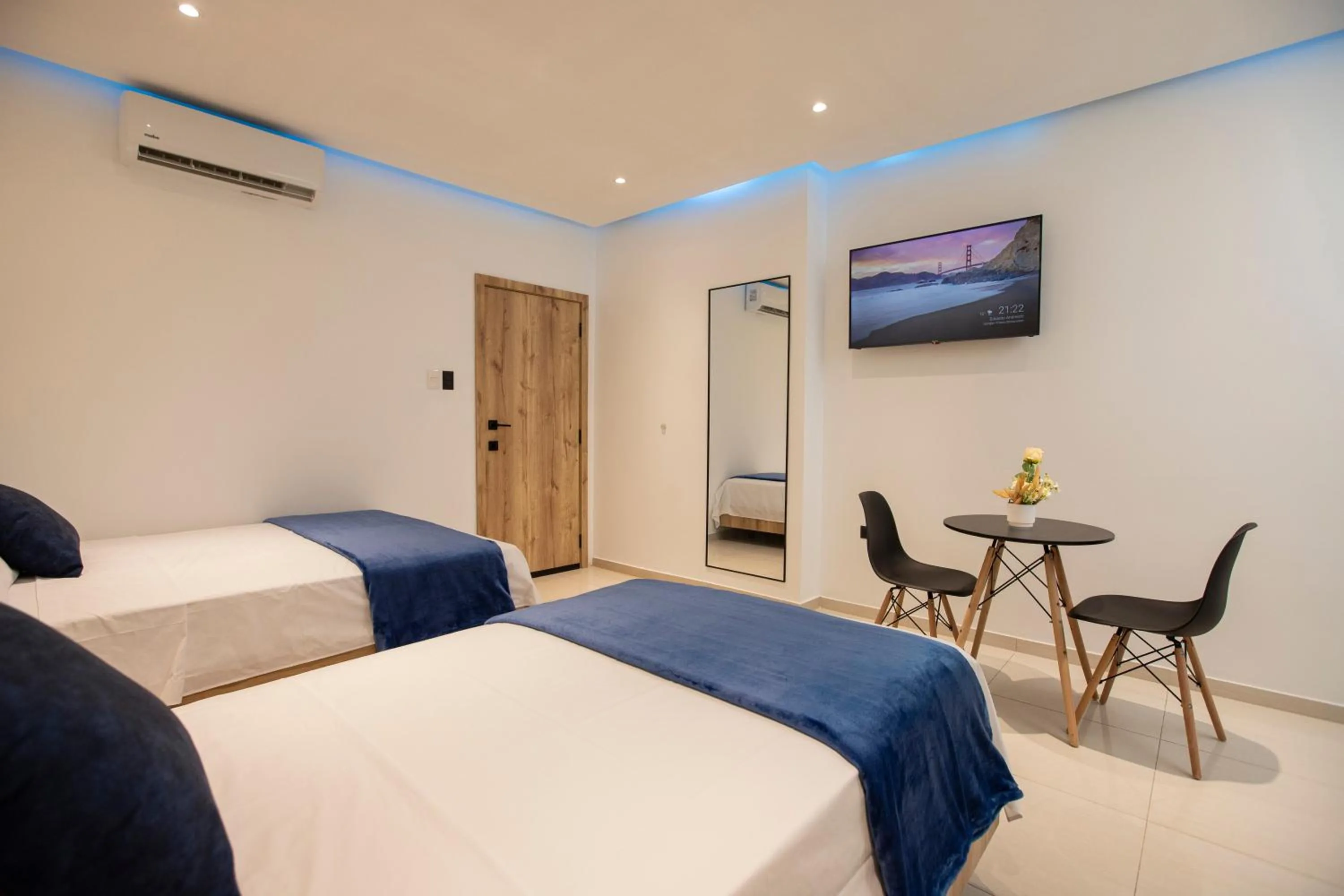 Bedroom, Bed in Harmonie