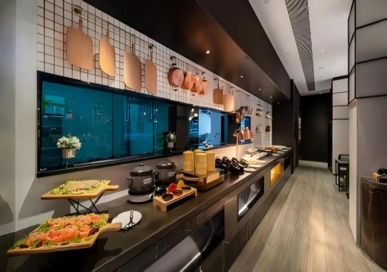 Buffet breakfast in CitiGO Hotel Shanghai On The Bund