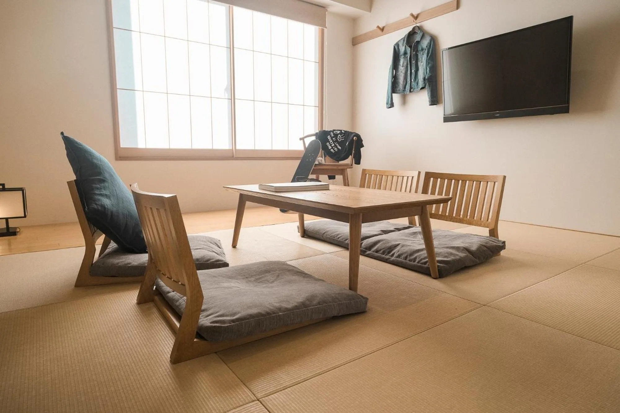 TV and multimedia in WAYFARER Shin