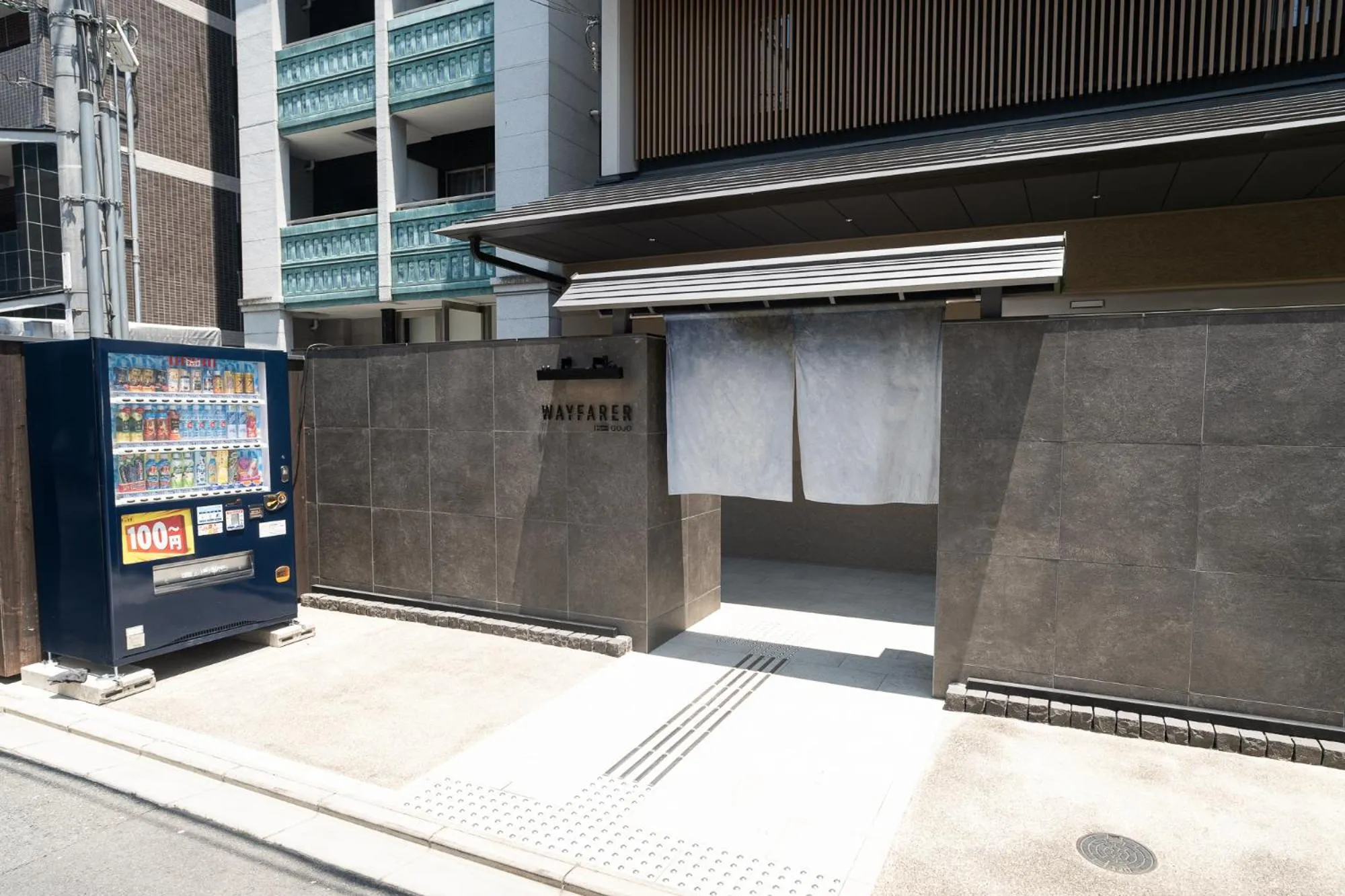 Facade/entrance in WAYFARER Gojo