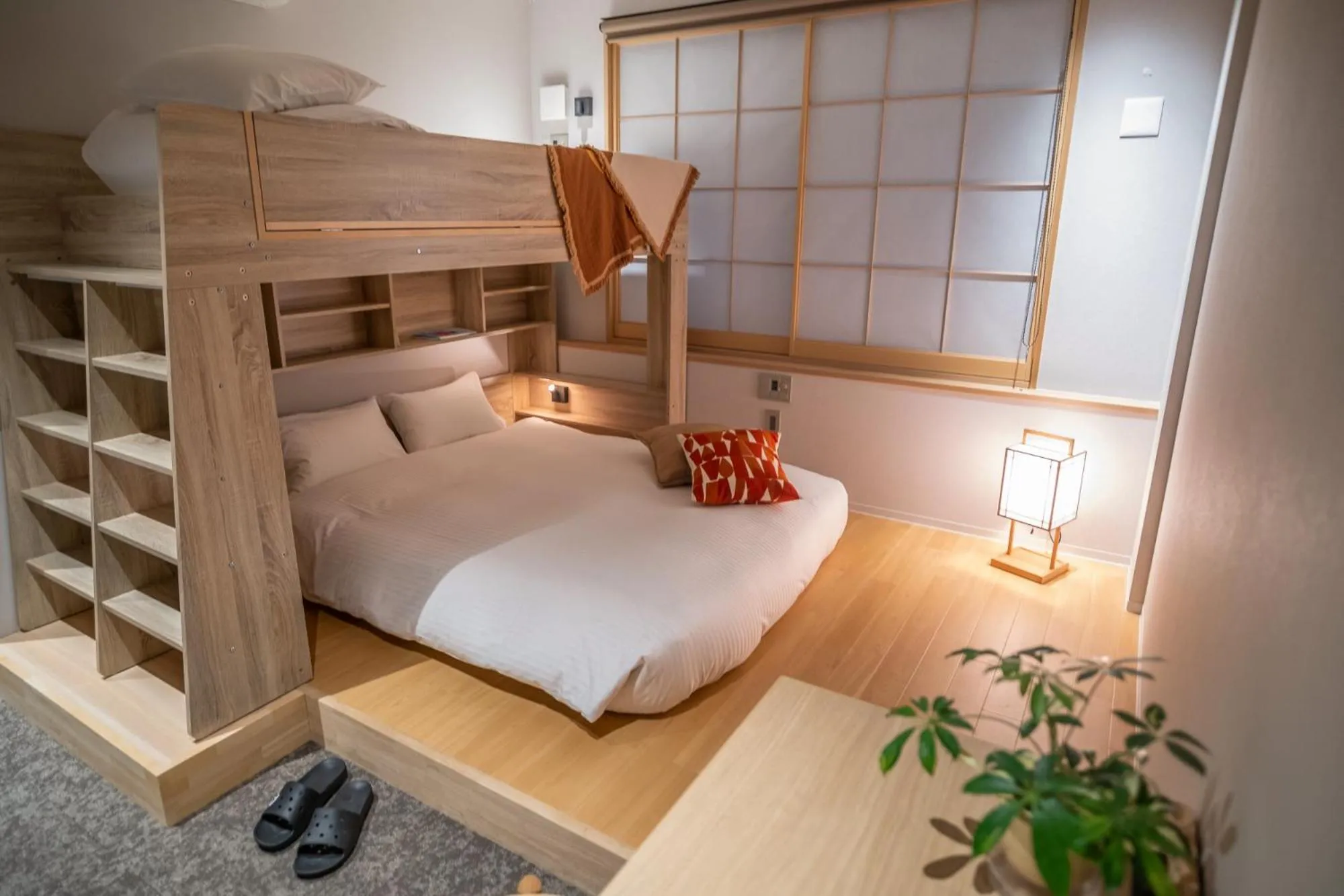 Bed in WAYFARER Gojo