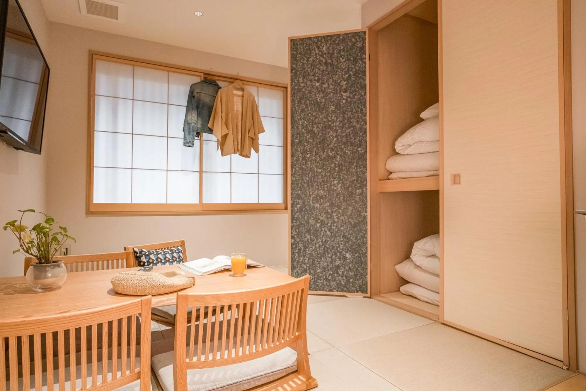 TV and multimedia, Bed in WAYFARER Gojo