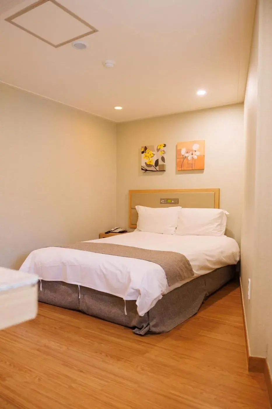 Bed in Jeju Robero Bed in Jeju Robero