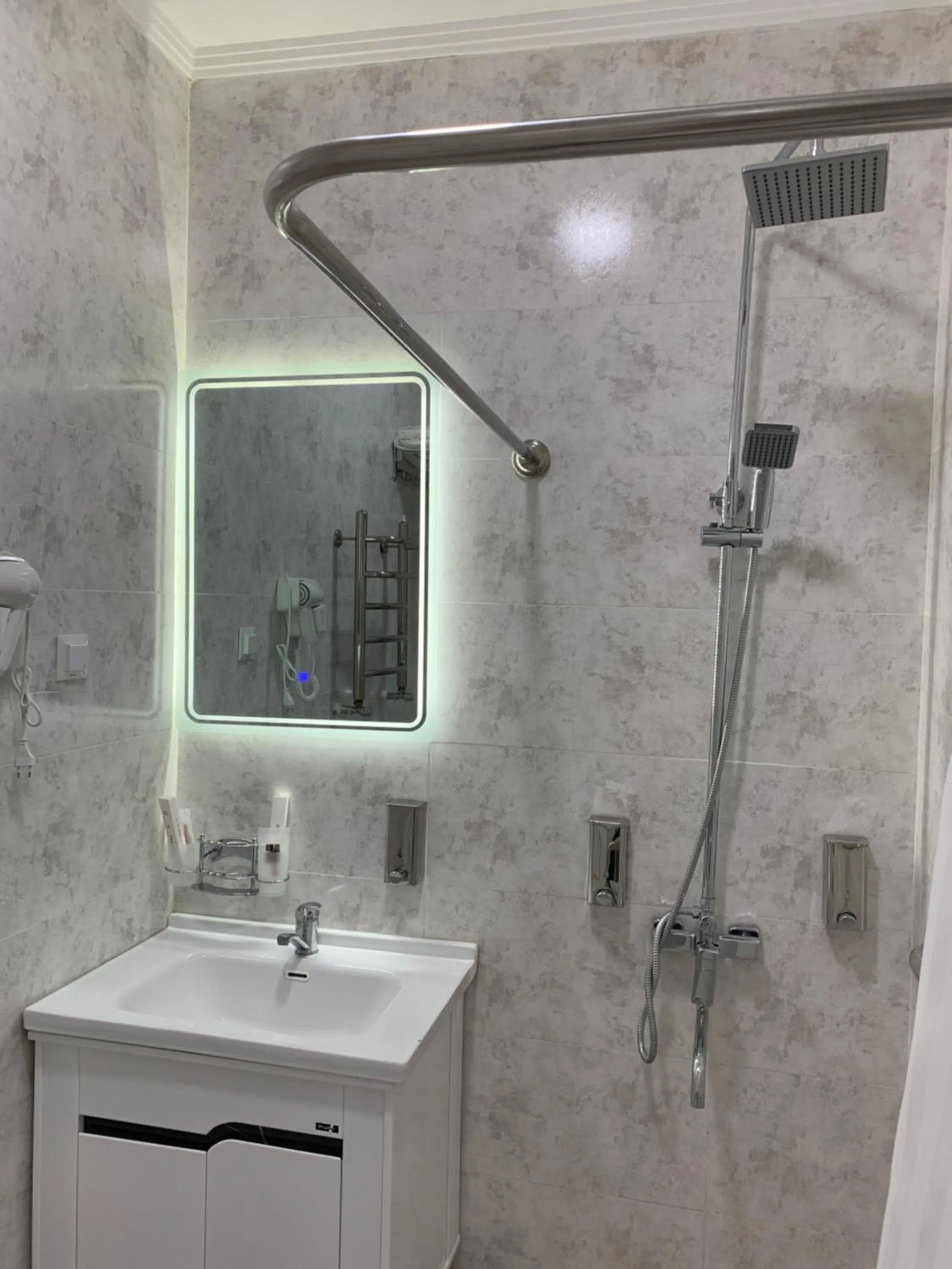 Twin Room in Central Plaza Hotel