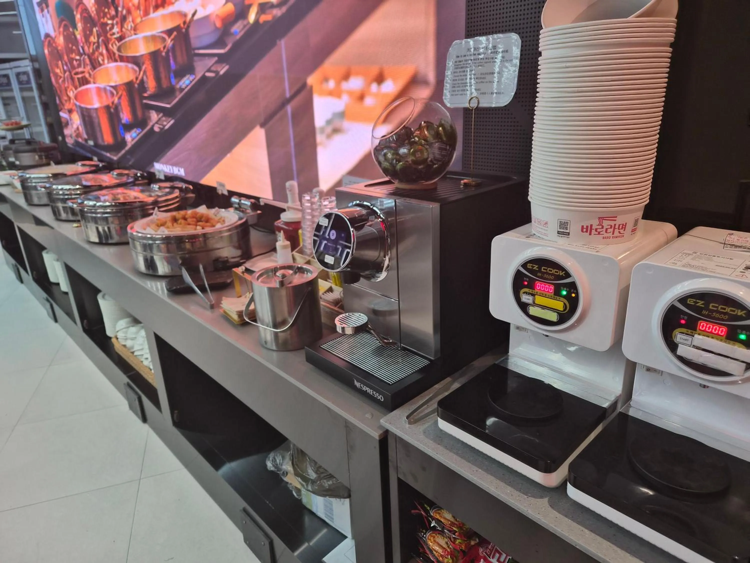 Breakfast in Marysol by Haeundae beach