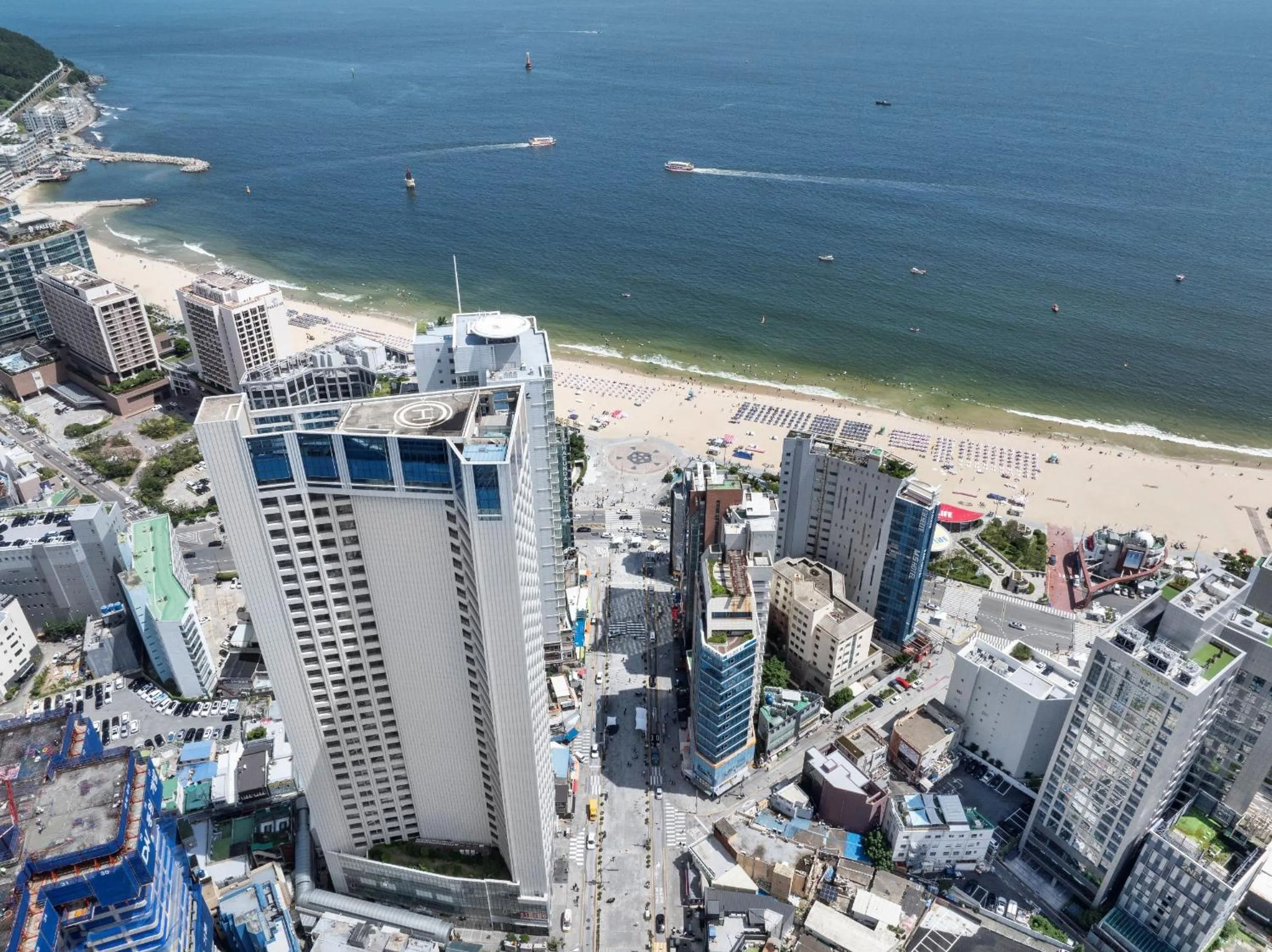 Property building in Marysol by Haeundae beach