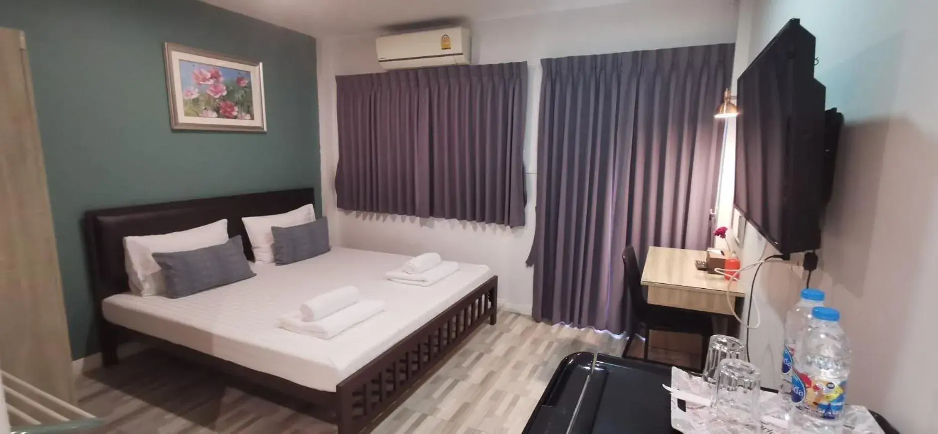 Bed in Victory Room Bed in Victory Room