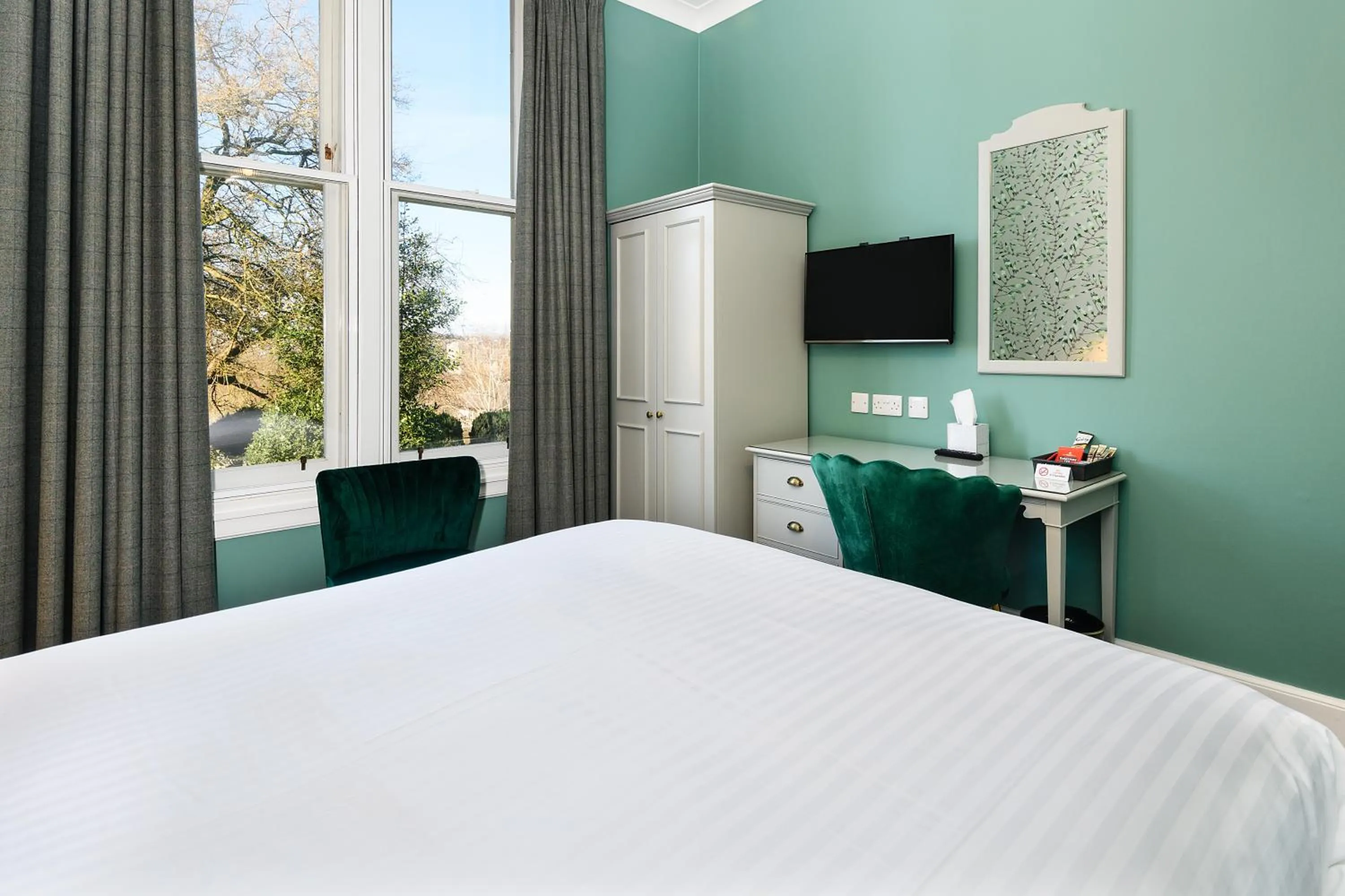 Bedroom, Bed in Sunbank House Metro Hotel