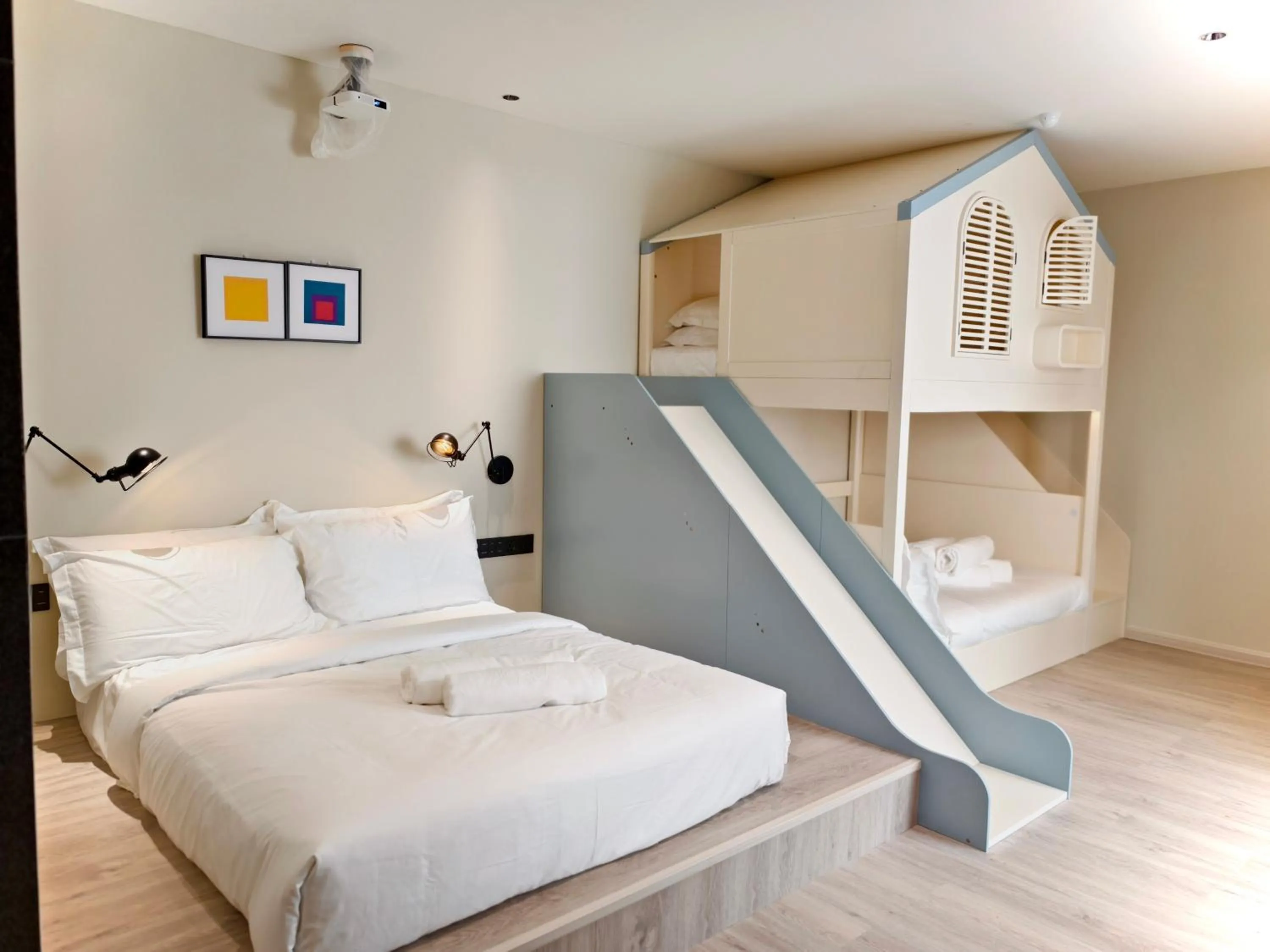 Bed in Rest Collection RedHouse Melaka