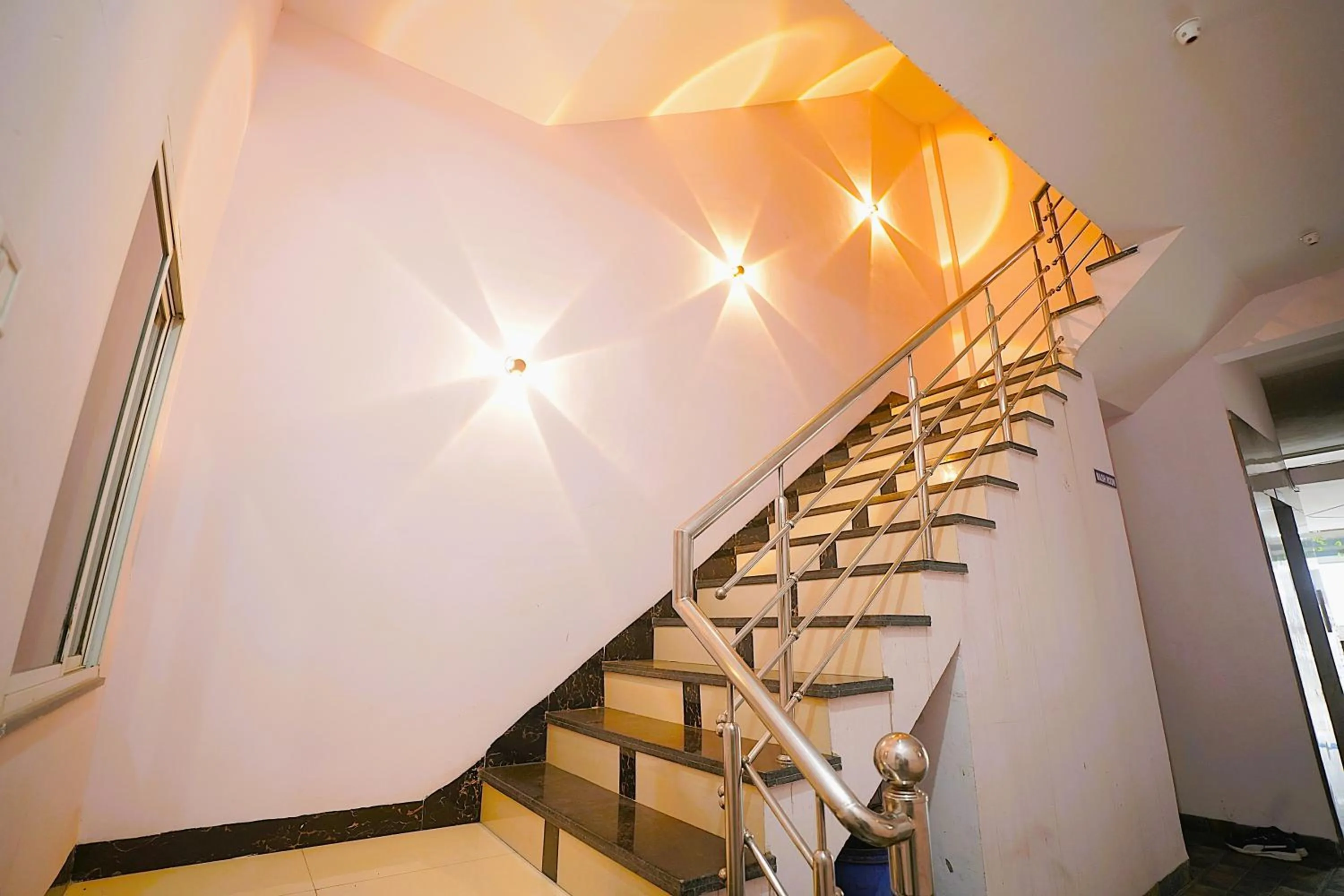 Lobby or reception in Hotel Inspira Residency- Near Bombay Hospital