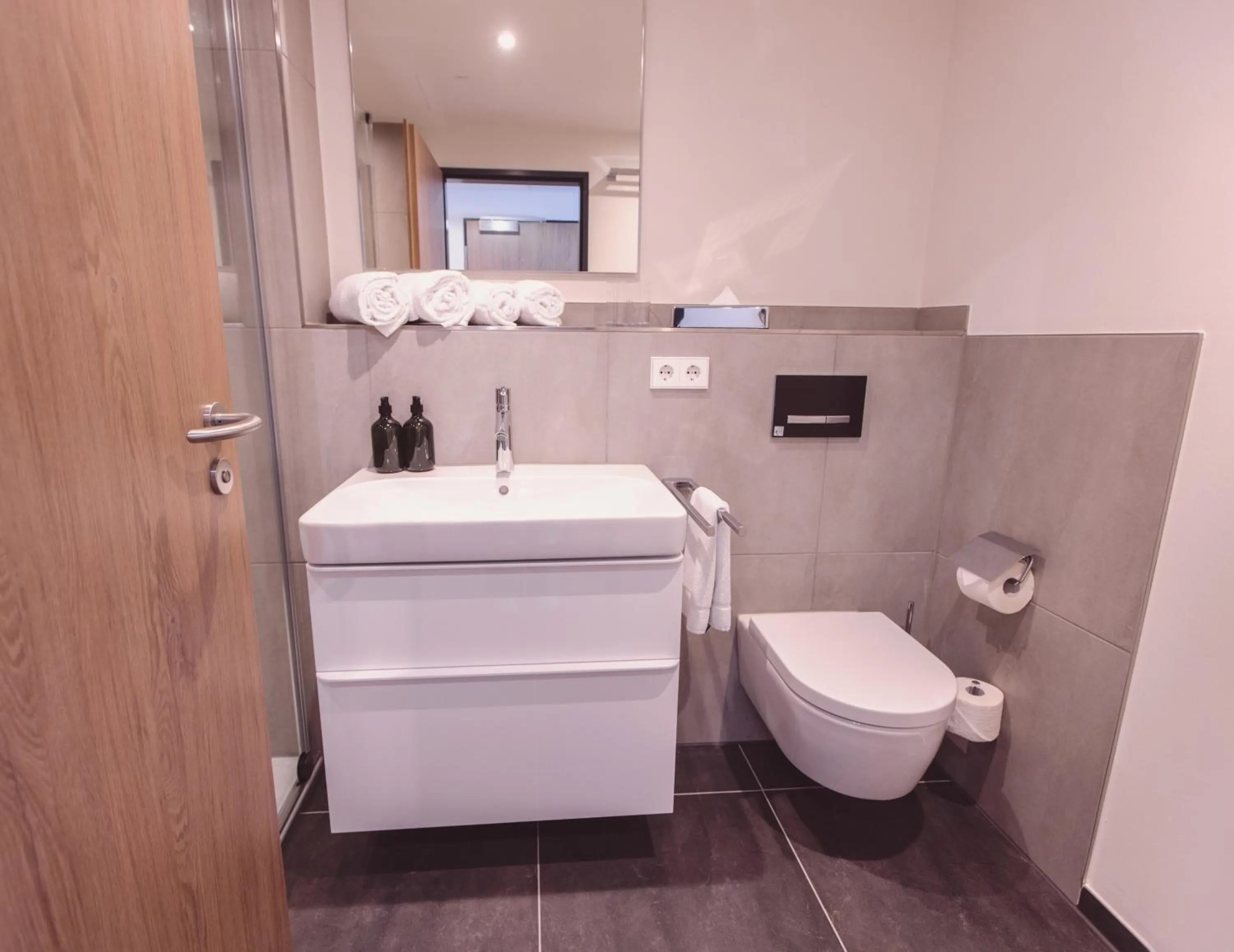 Toilet in Hotel am Rathaus