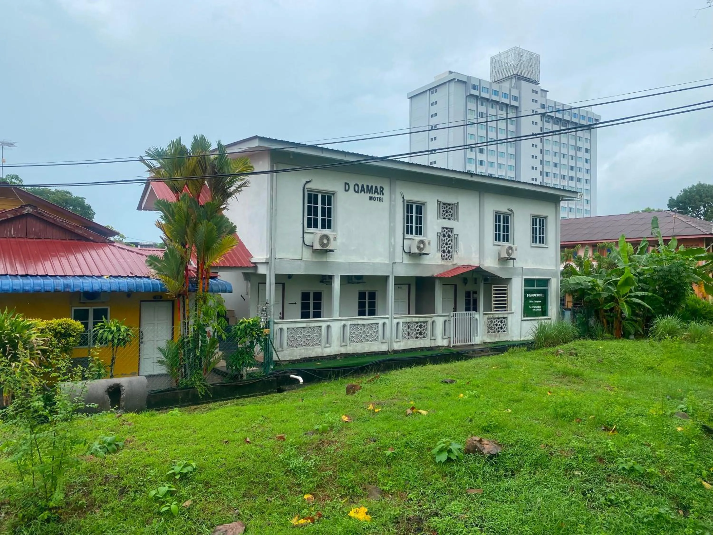 Facade/entrance in Hotel O D Qamar Motel