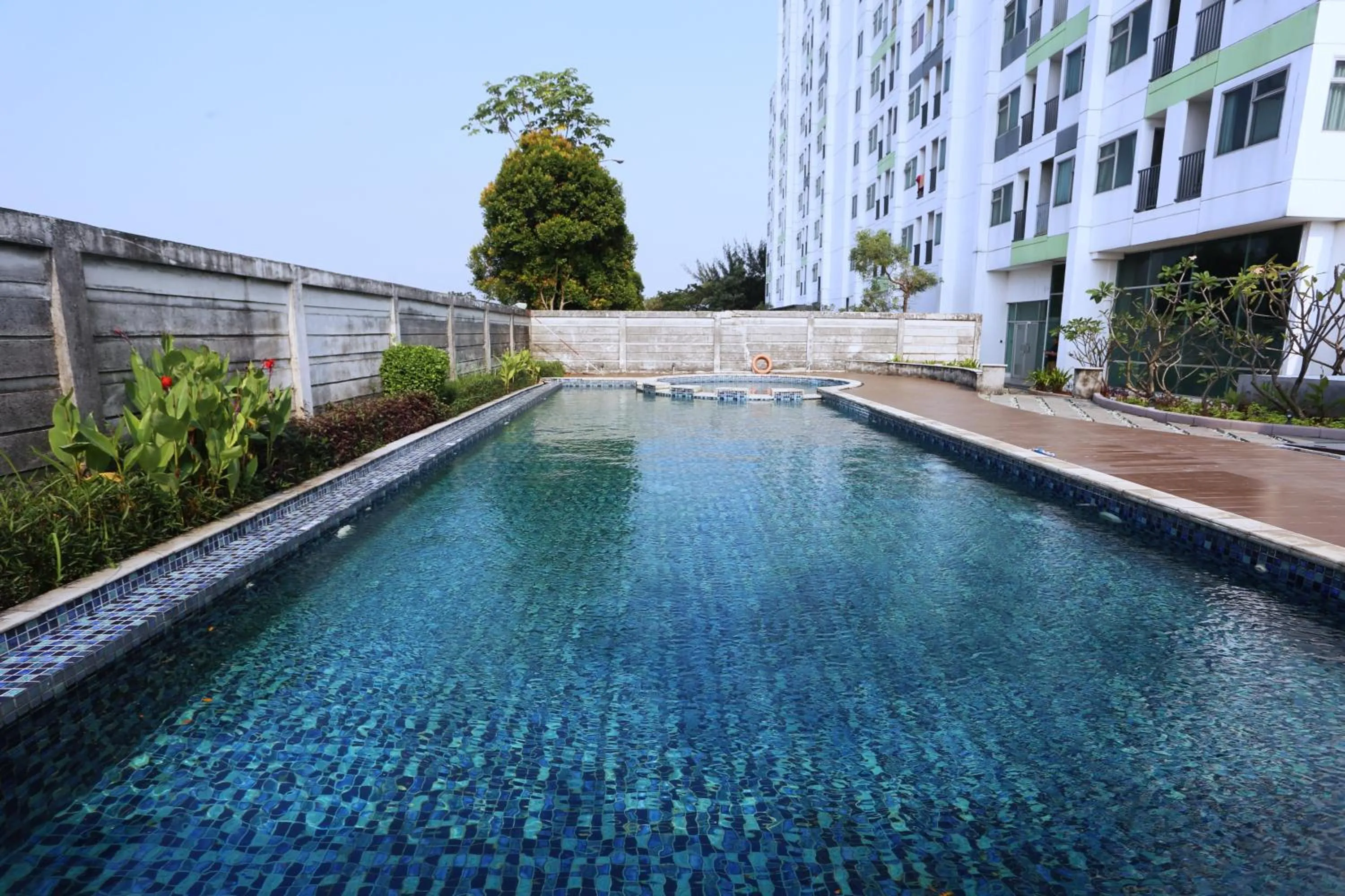 Property building in The Enviro Nusantara By Reccoma