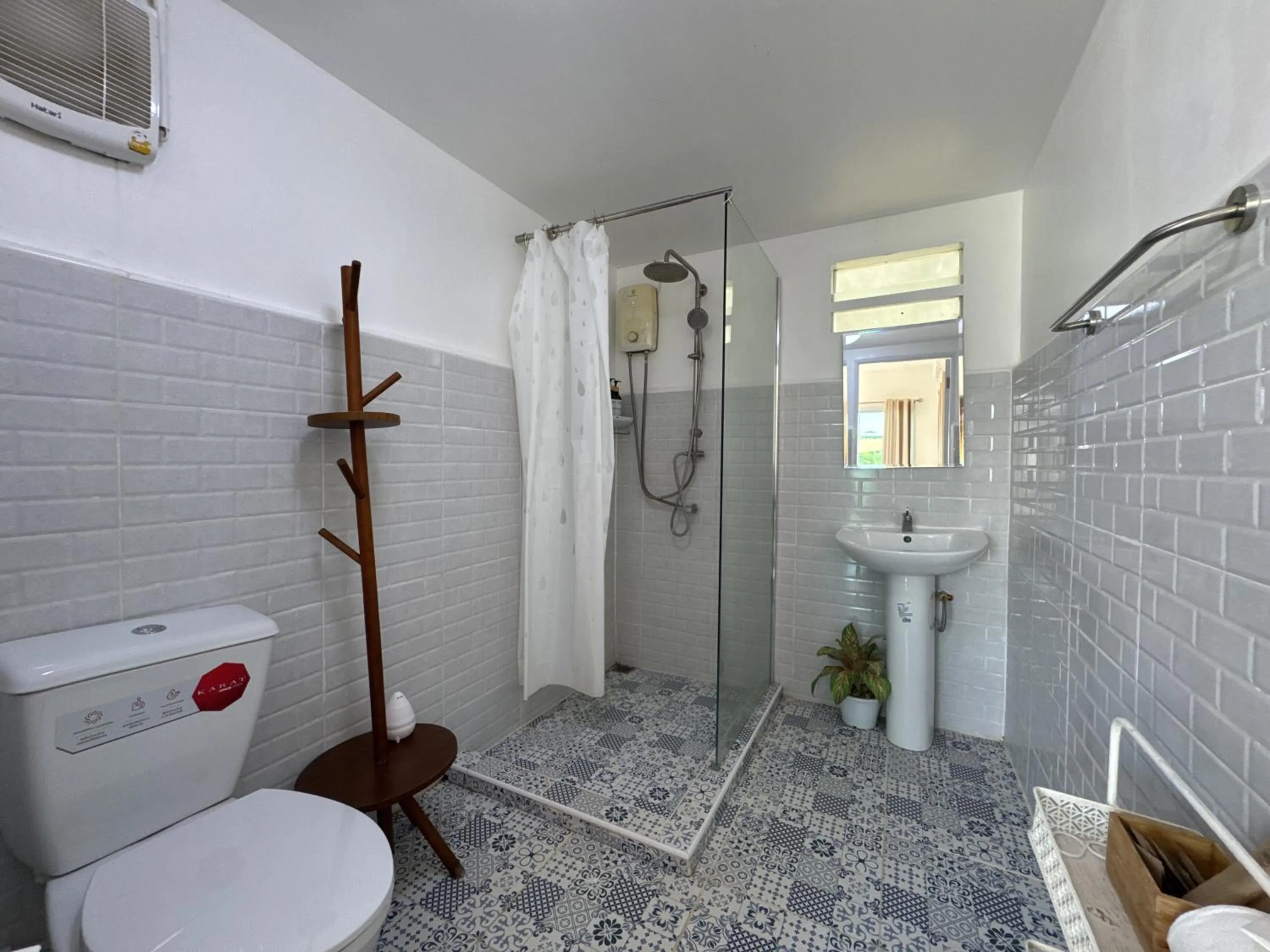 Shower in The Campster Kanchanaburi